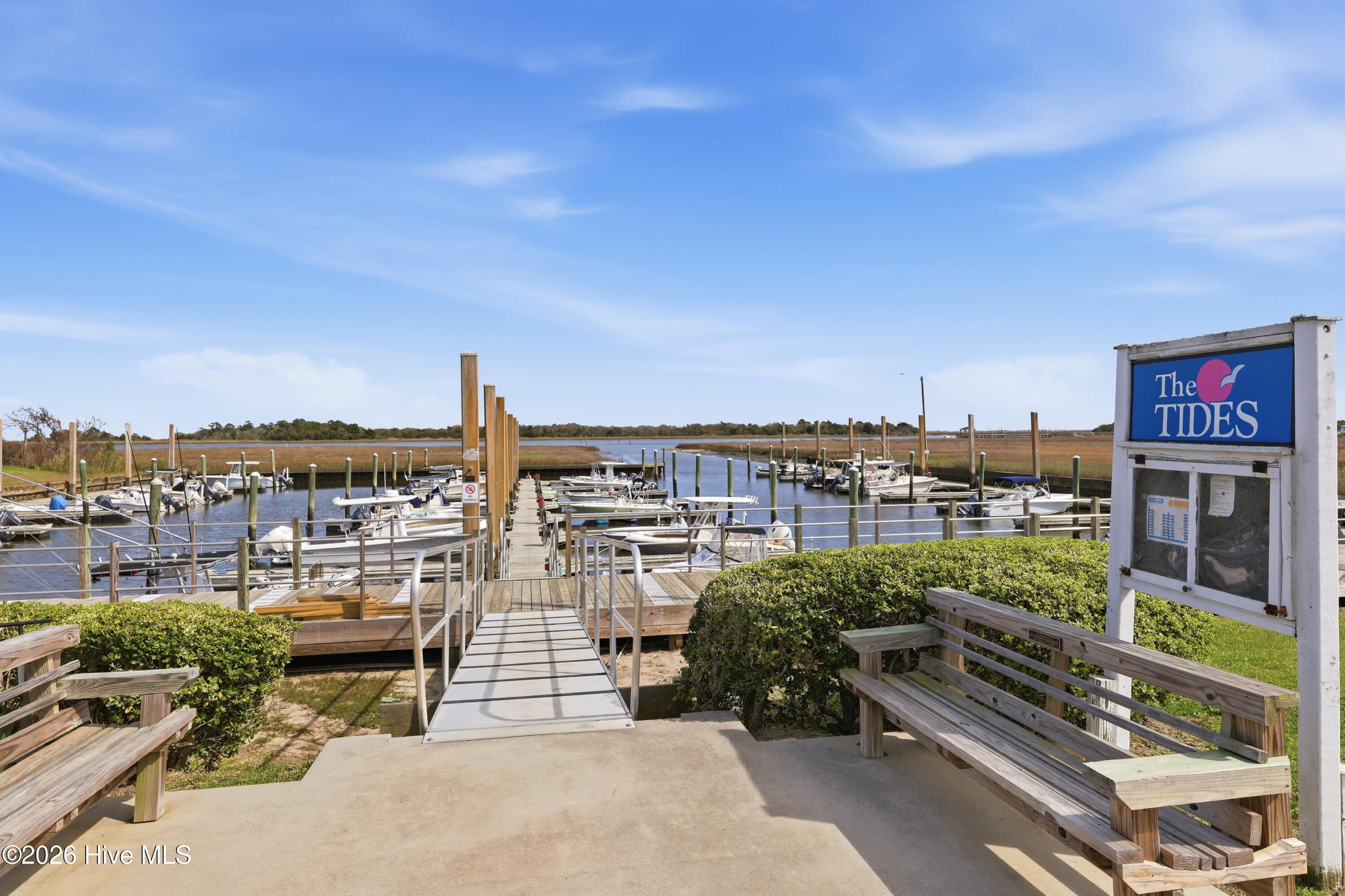 100561627 | Photo 53