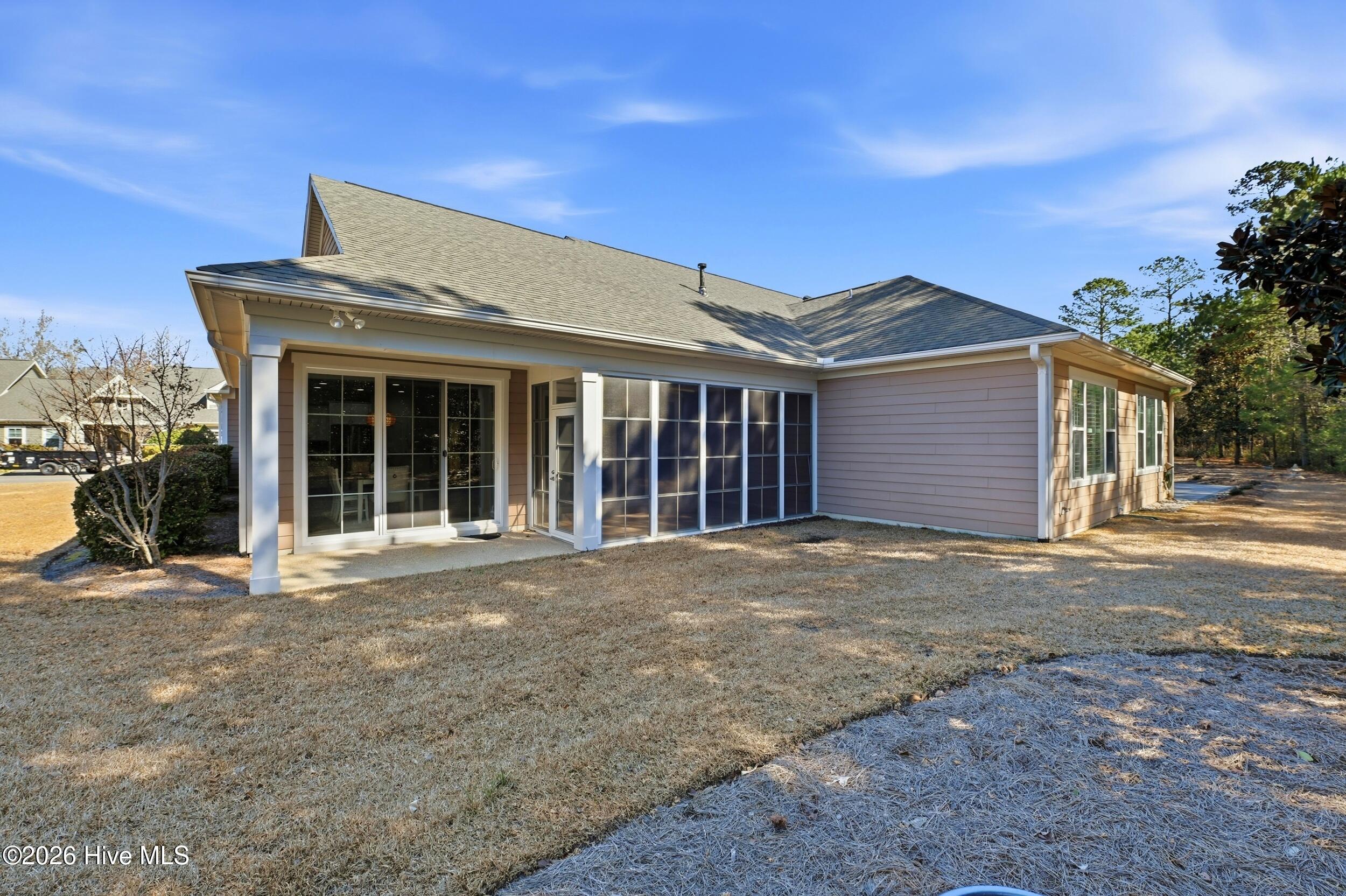 100556965 | Photo 41