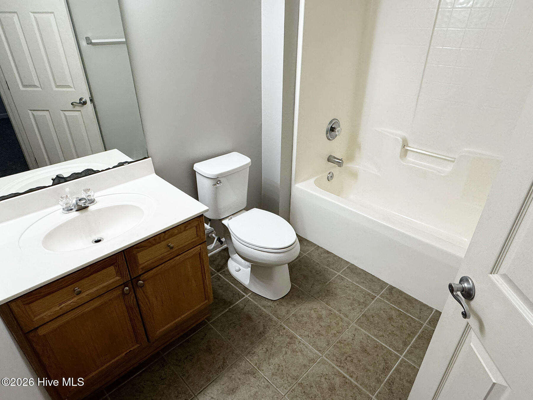 100550690 | Photo 11