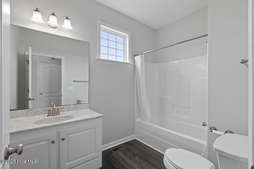 100557456 | Photo 12