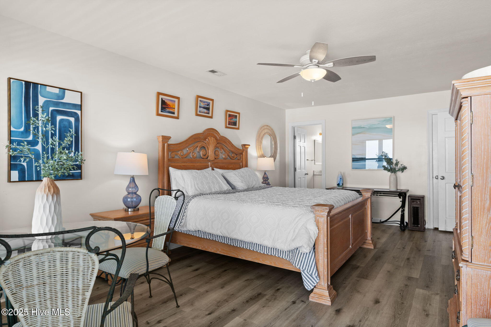 100515755 | Photo 32