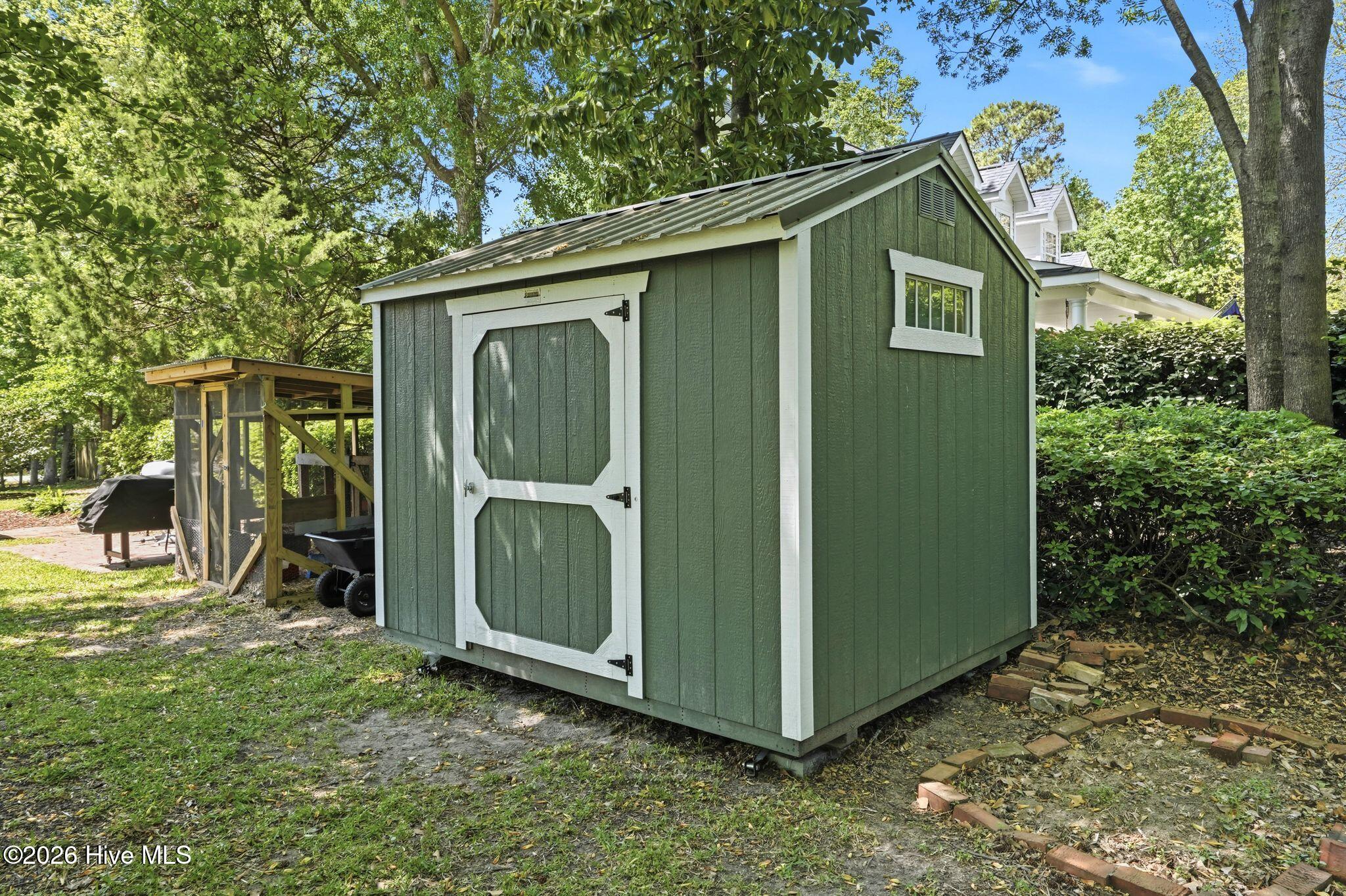 100568648 | Photo 66