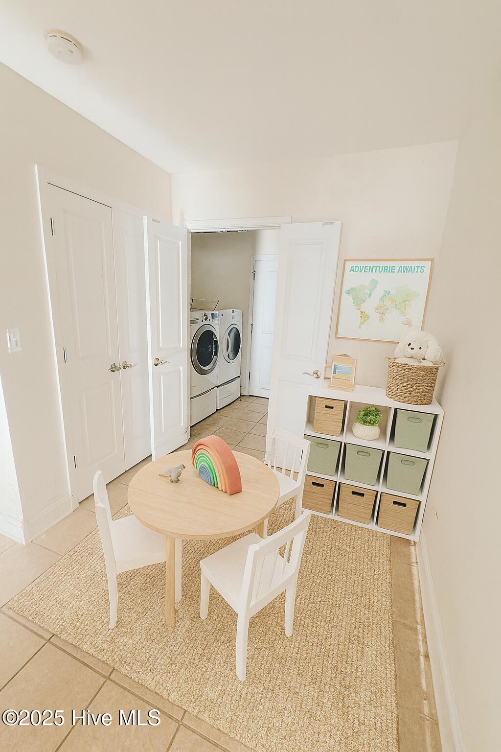 100537389 | Photo 11