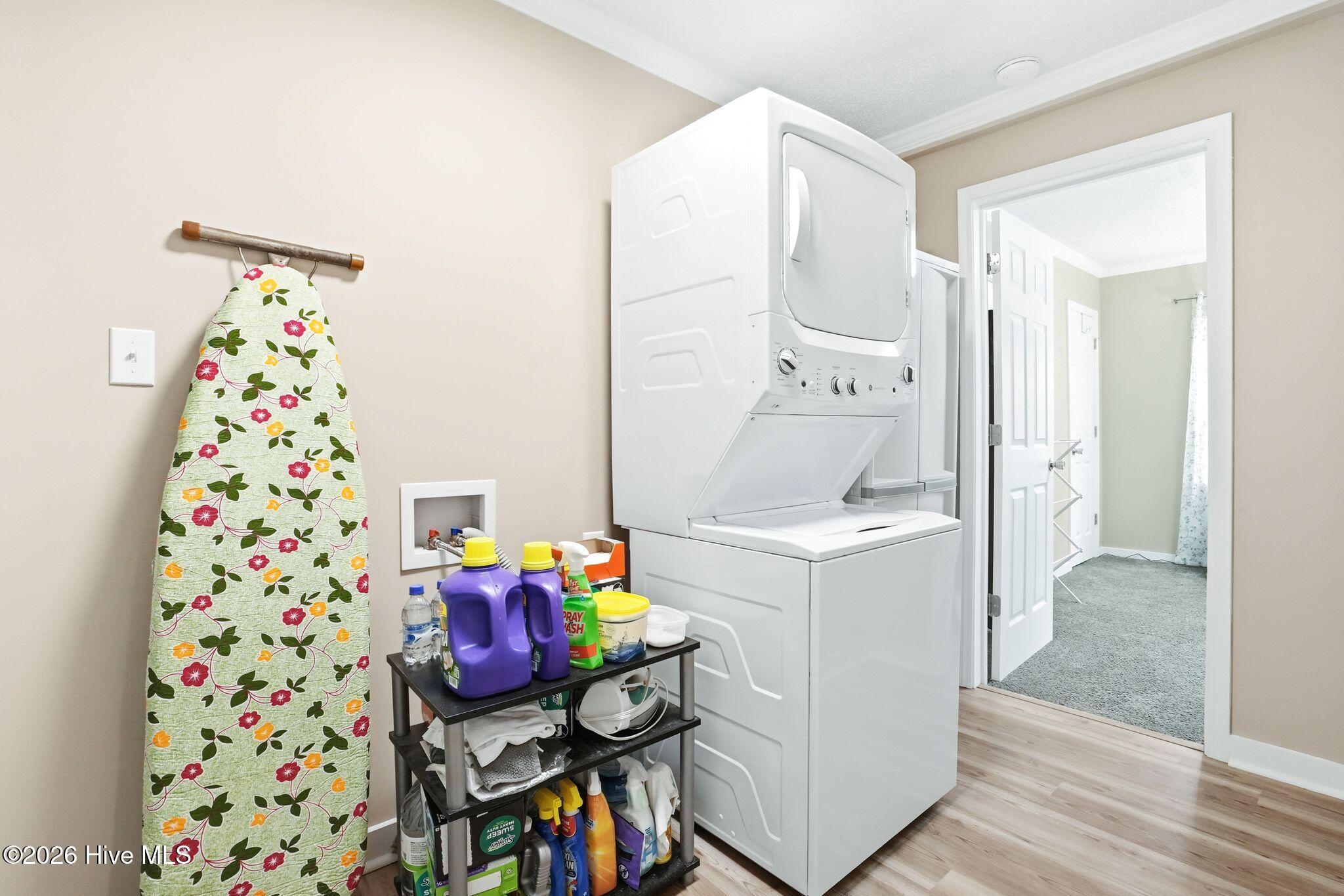 100565882 | Photo 29