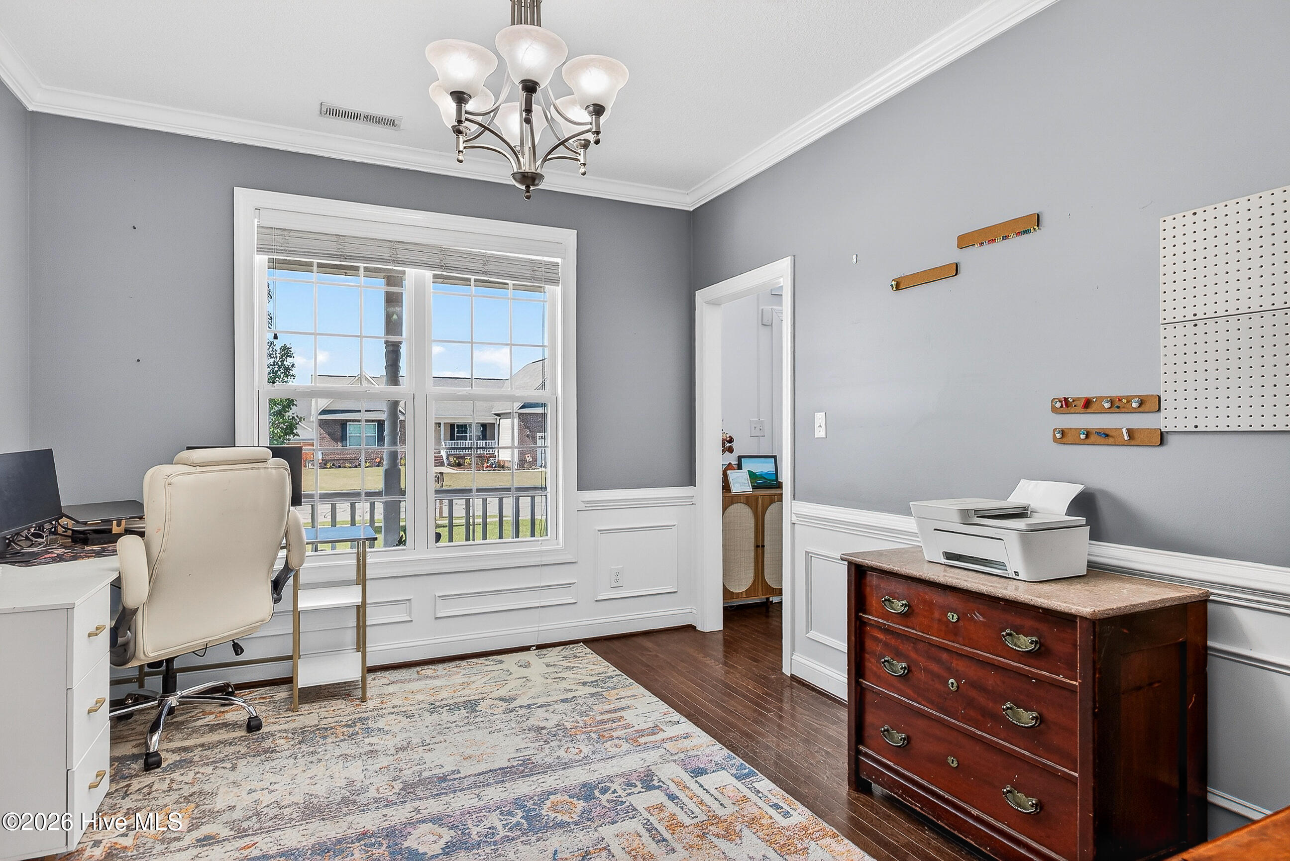 100568368 | Photo 19