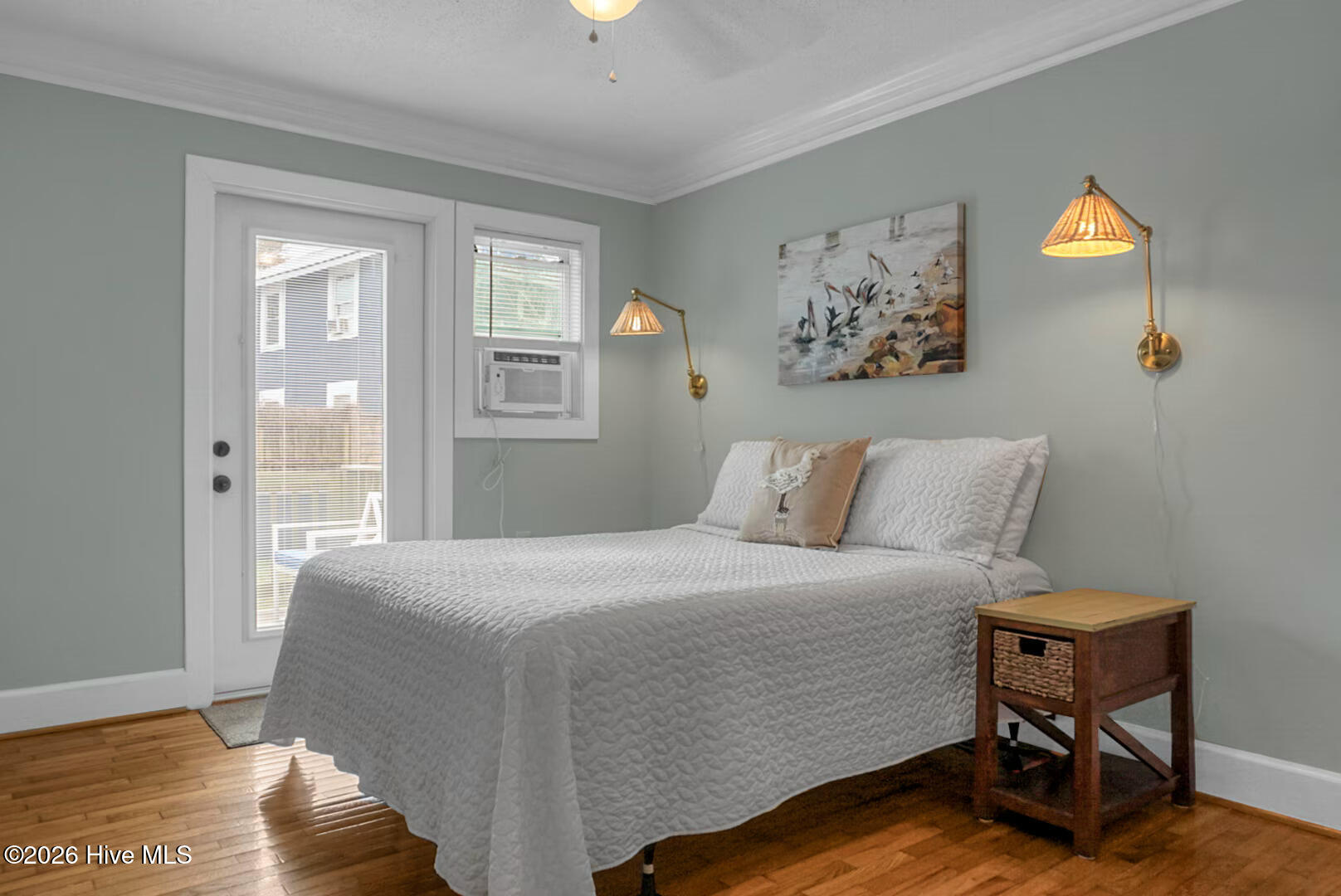 100555839 | Photo 69