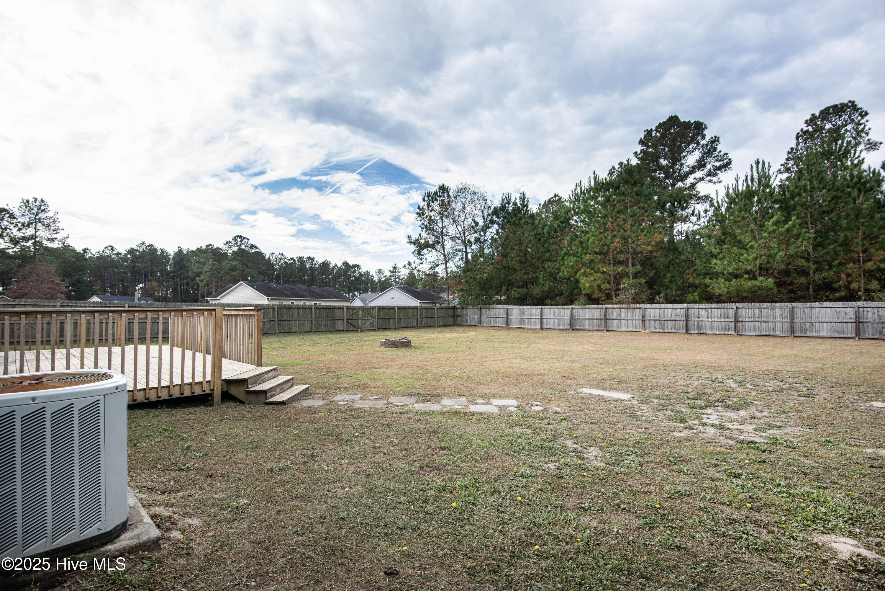 100543253 | Photo 25