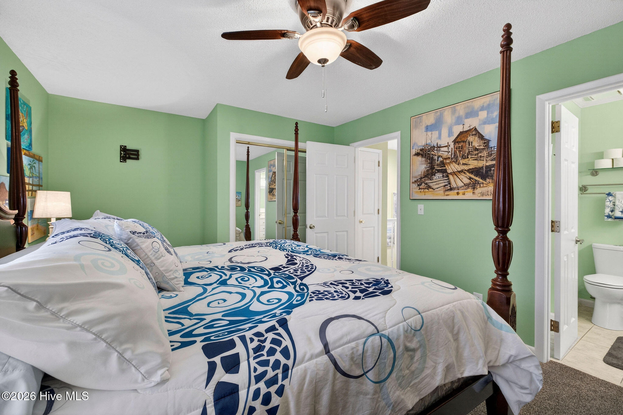 100564348 | Photo 31