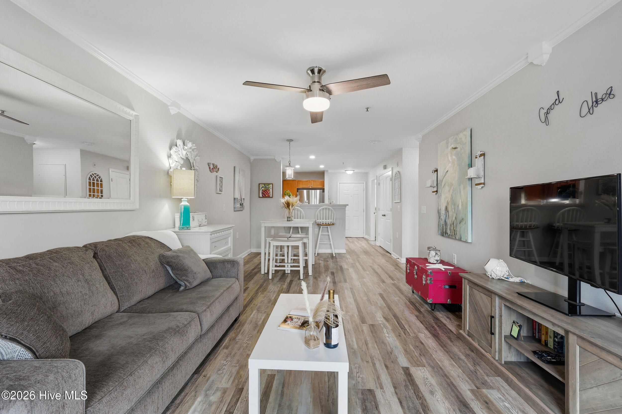 100552778 | Photo 10