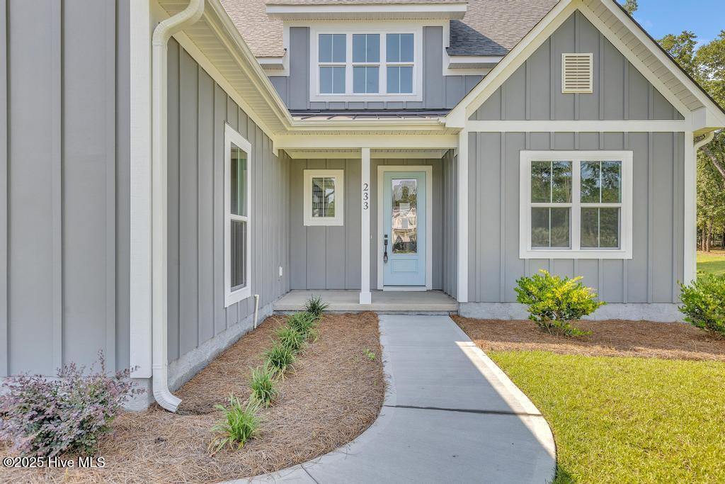 100535859 | Photo 36