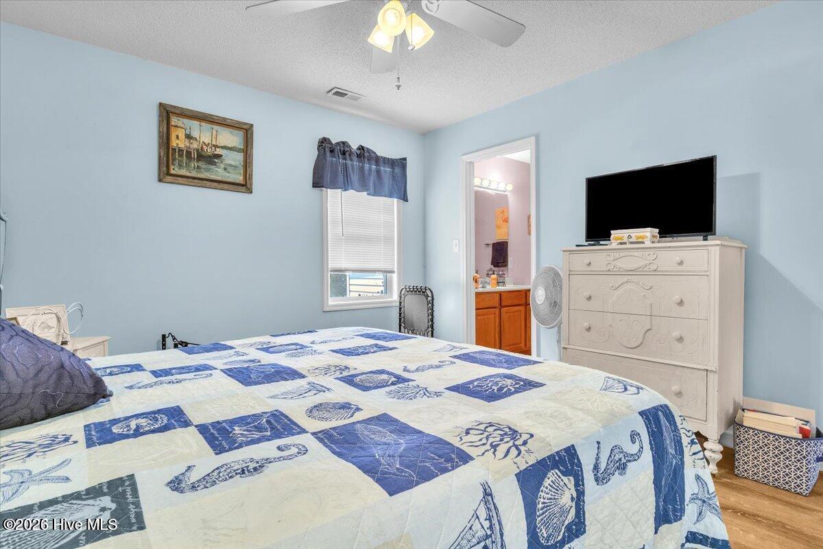 100556950 | Photo 10