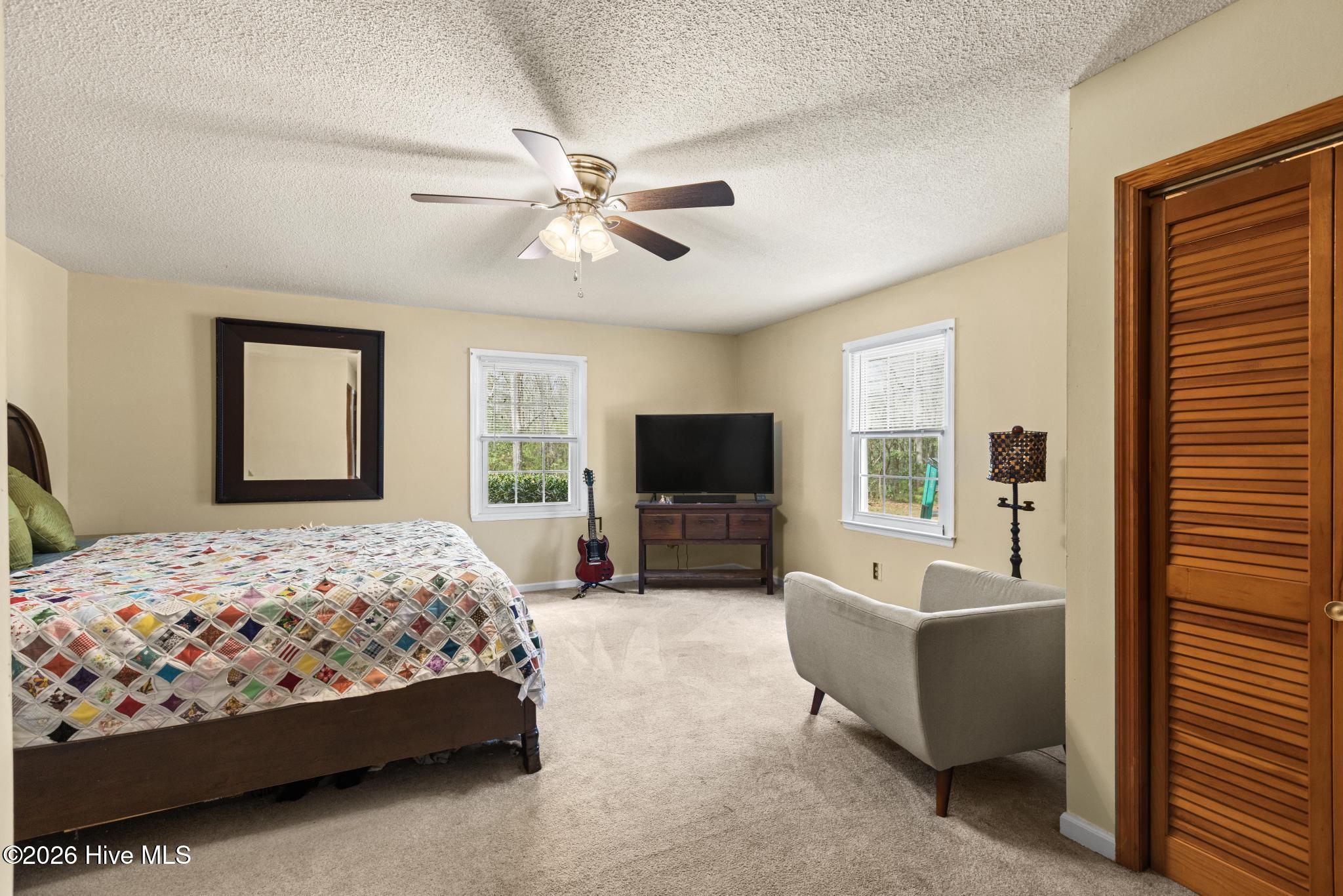 100560657 | Photo 21