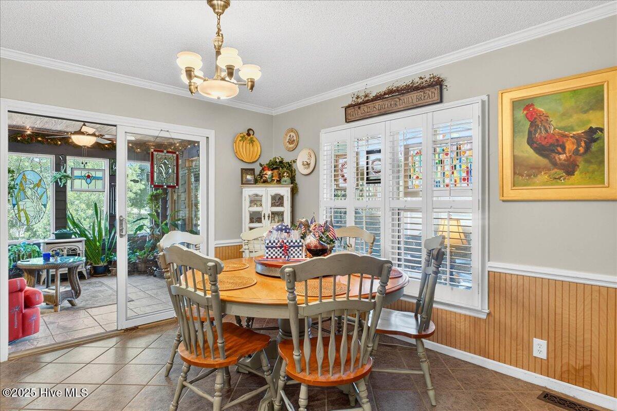 100517839 | Photo 38