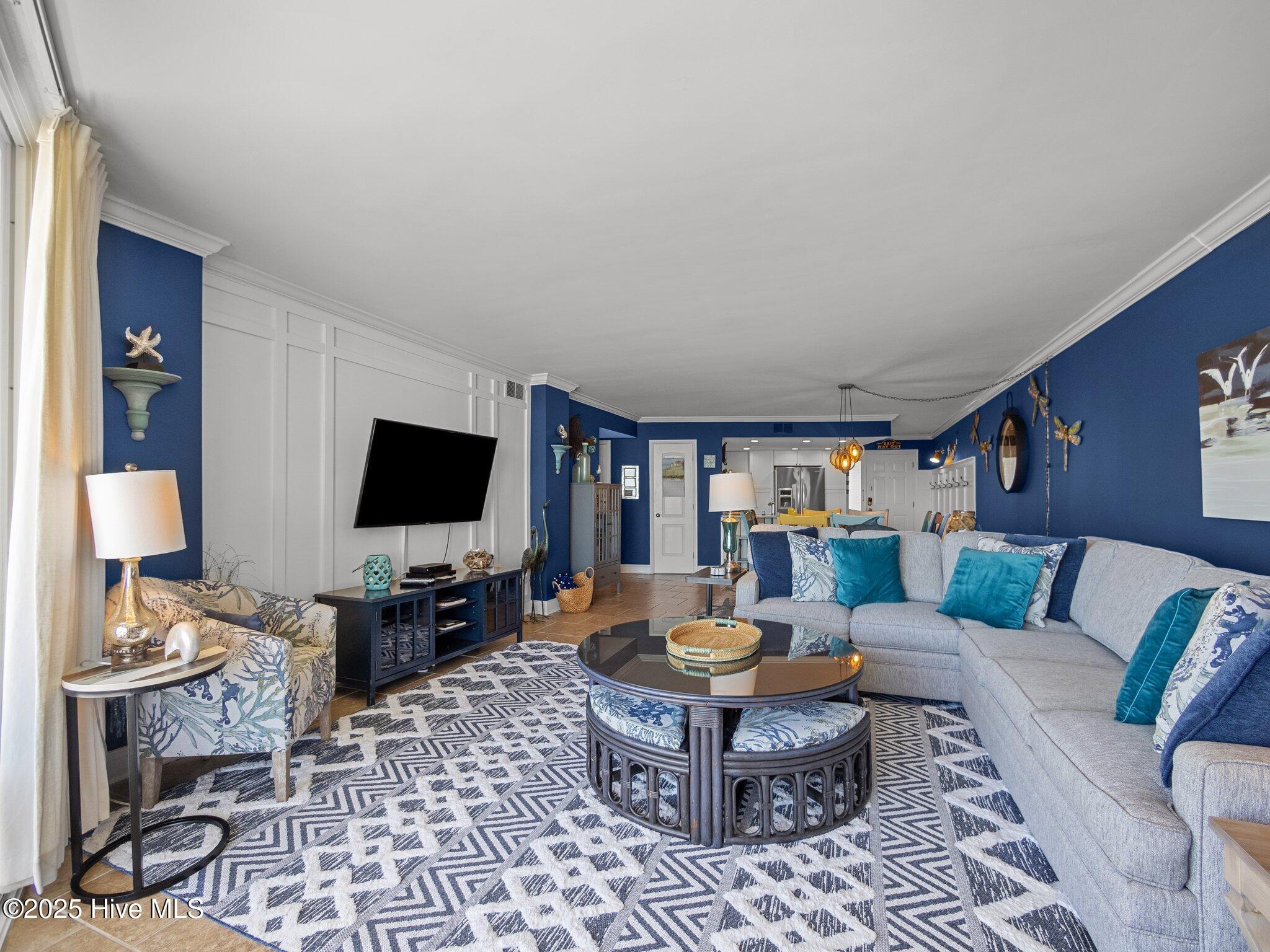 100525315 | Photo 10