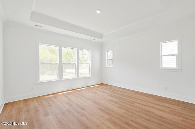 100521312 | Photo 13