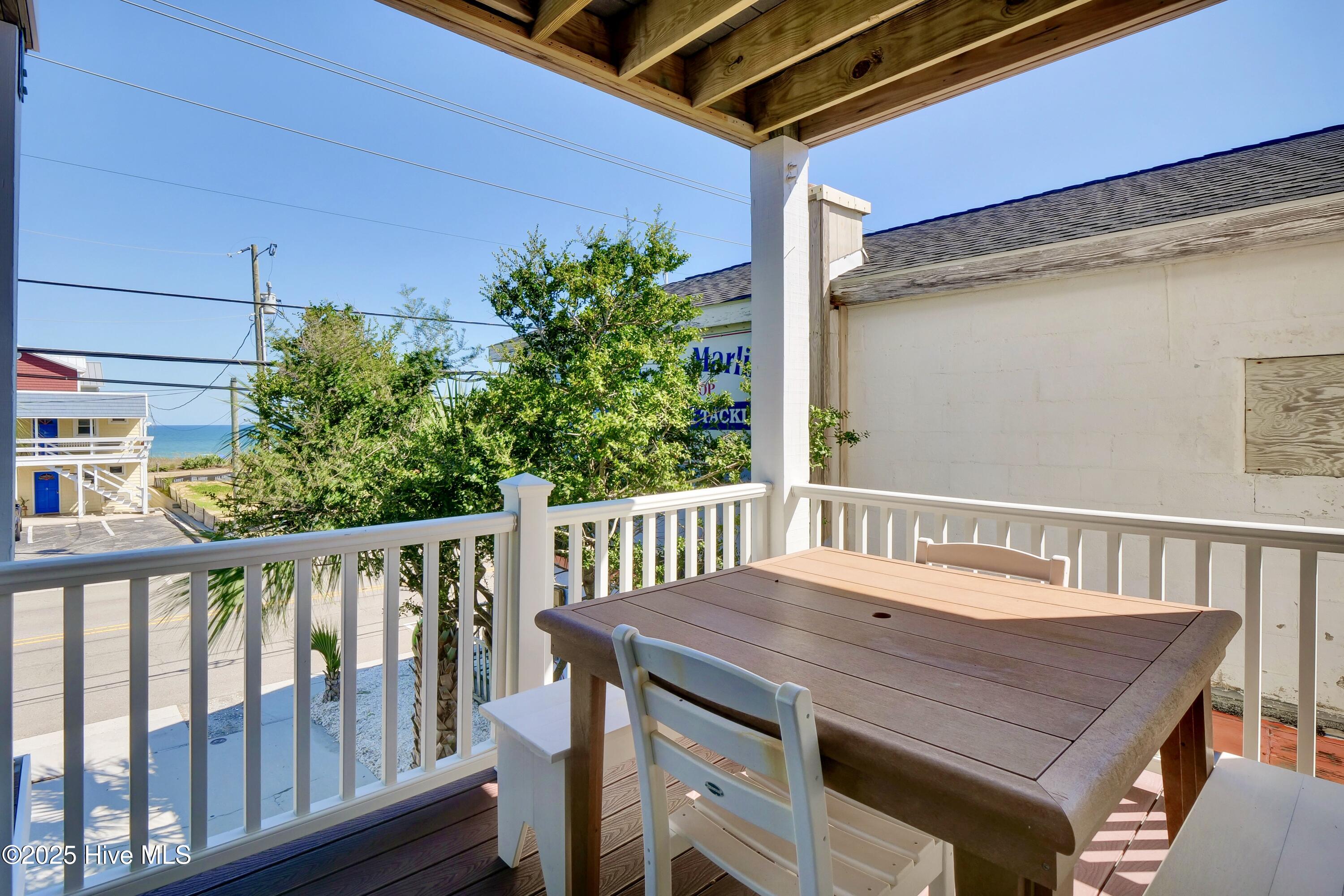 100523371 | Photo 29