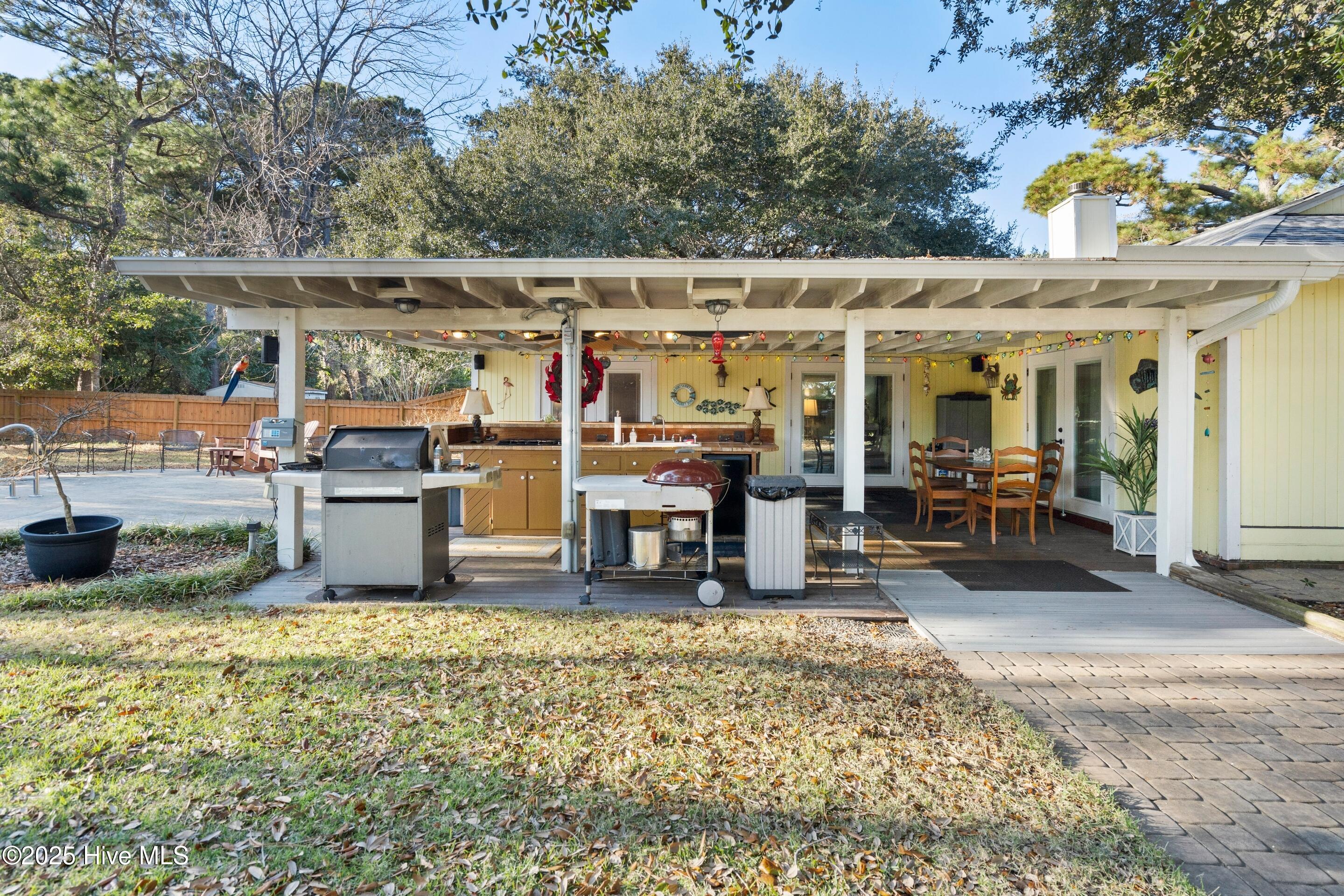 100545026 | Photo 33