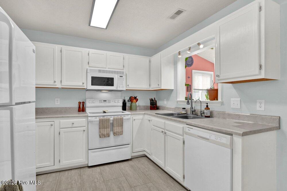 100551608 | Photo 11