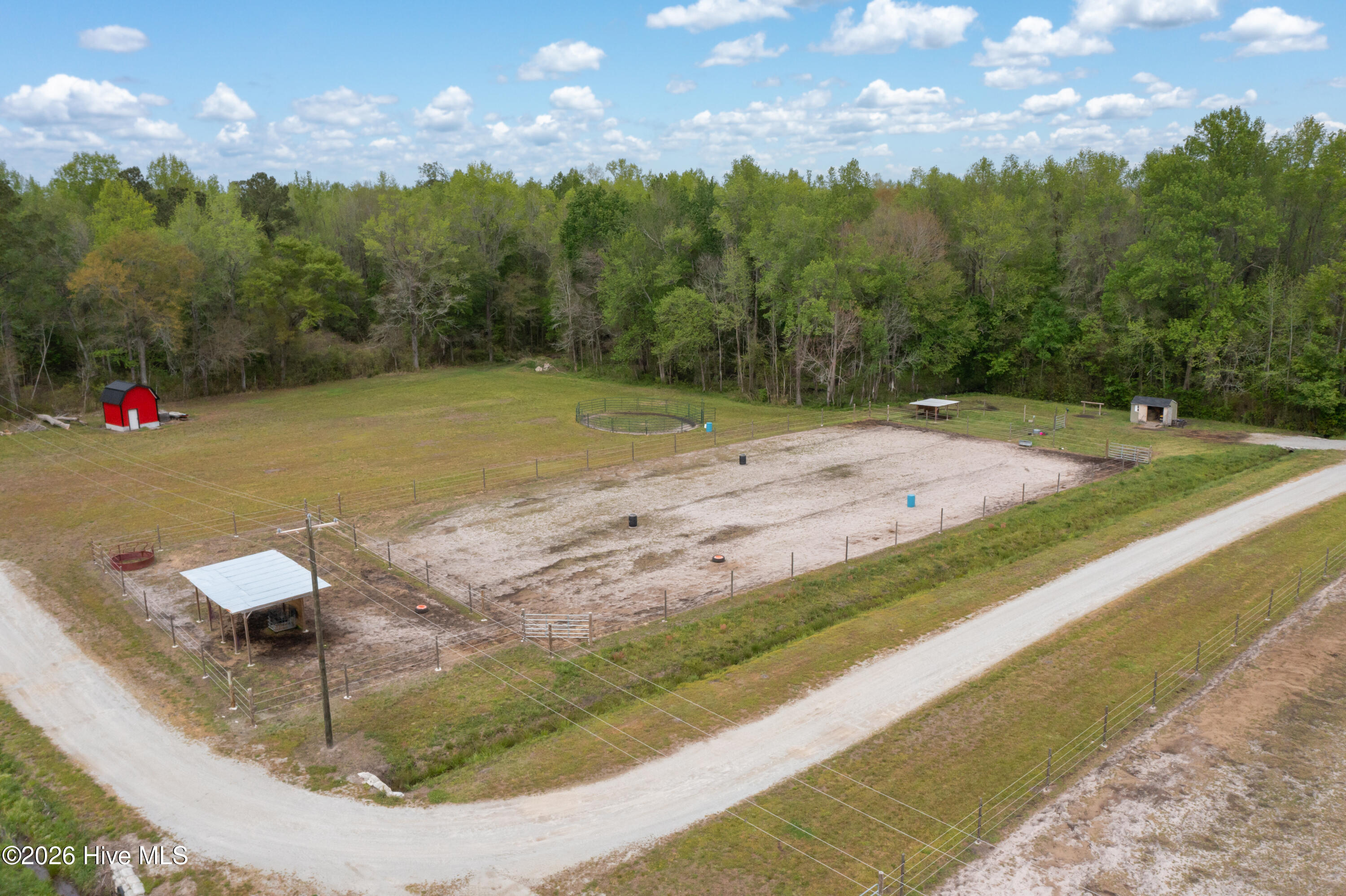 1560 White Oak River Road,Maysville