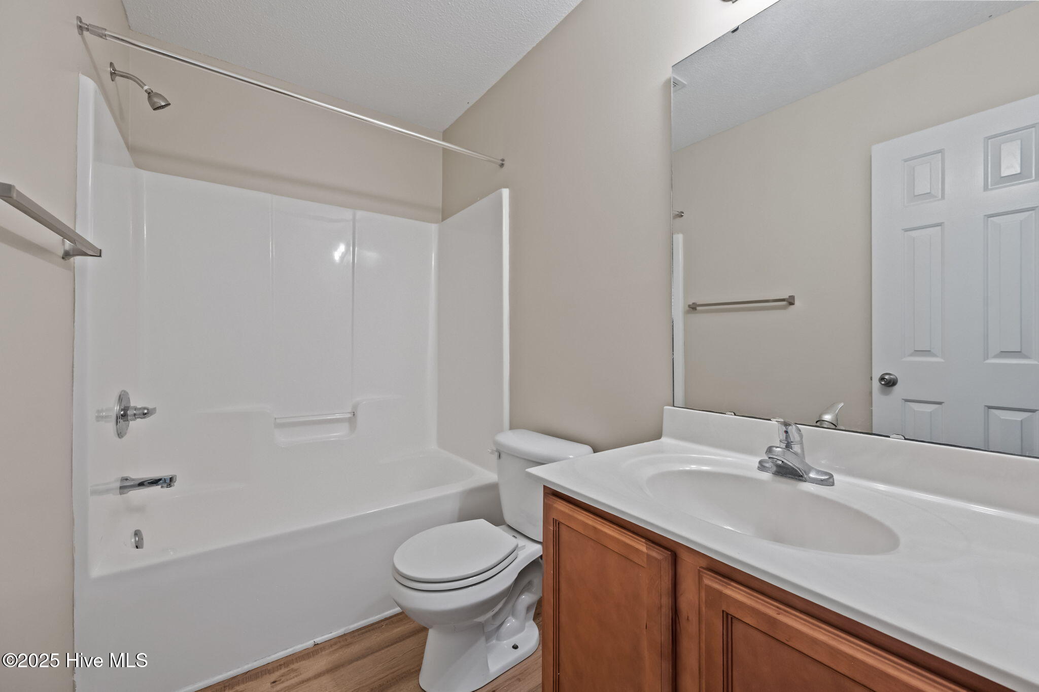 100546249 | Photo 23