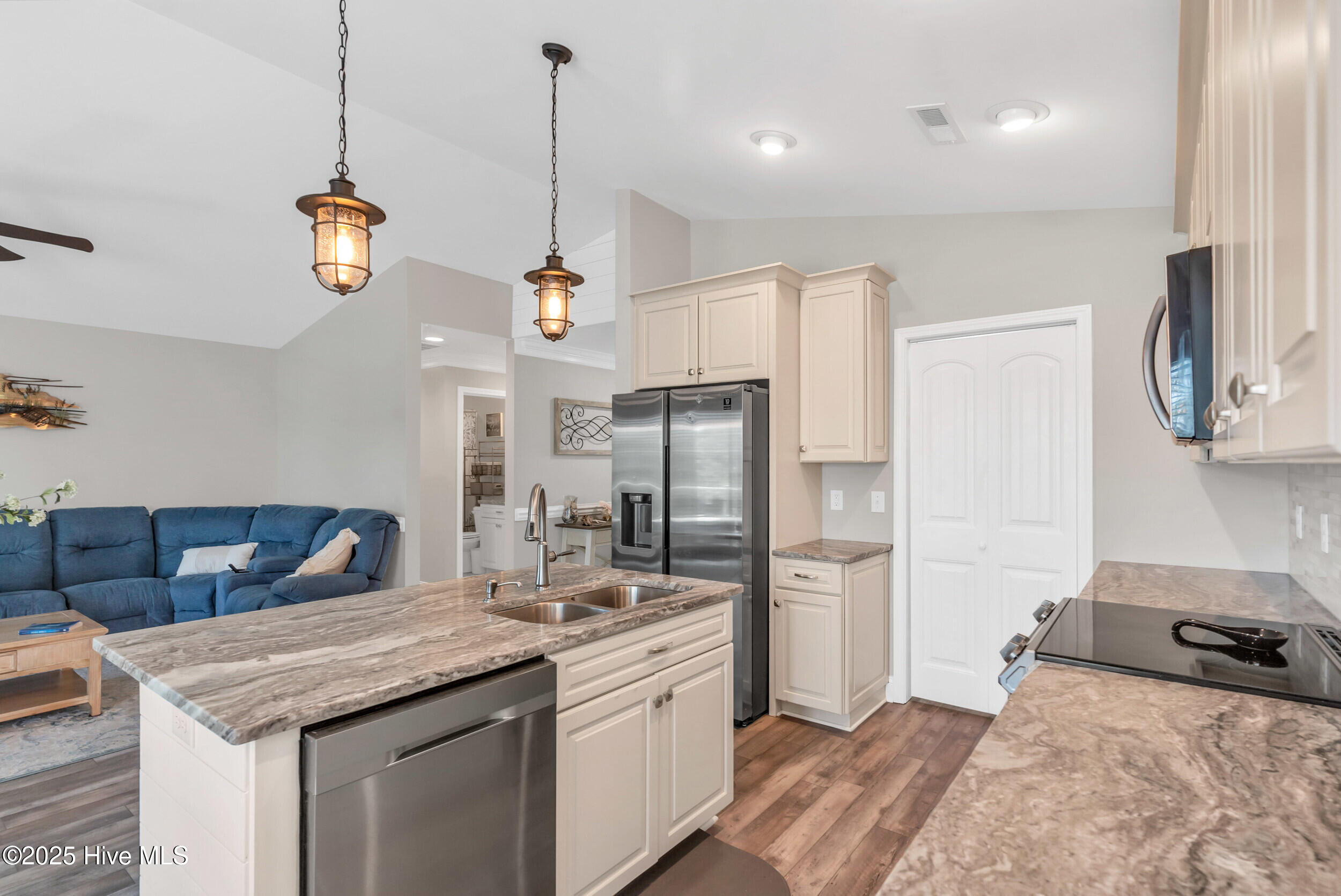 107 SW 25th Street, Oak Island, NC, 28465