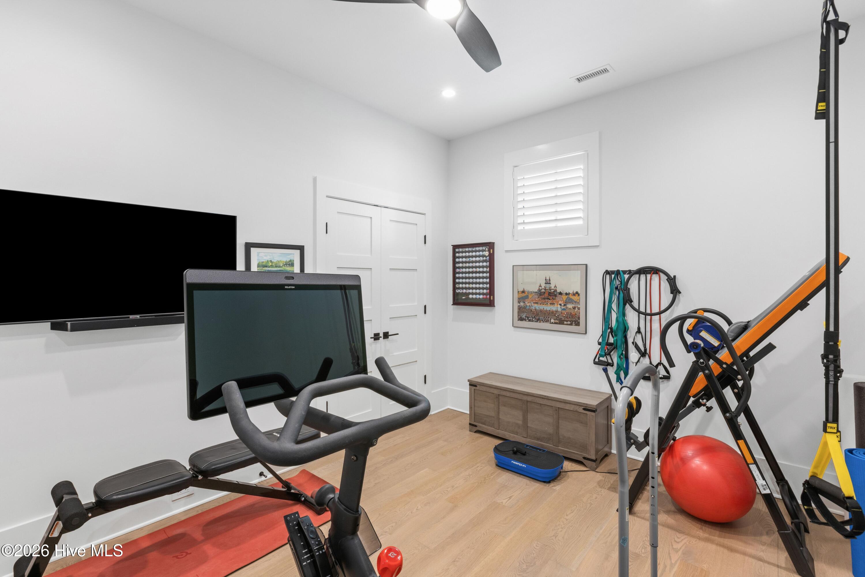 100556008 | Photo 30