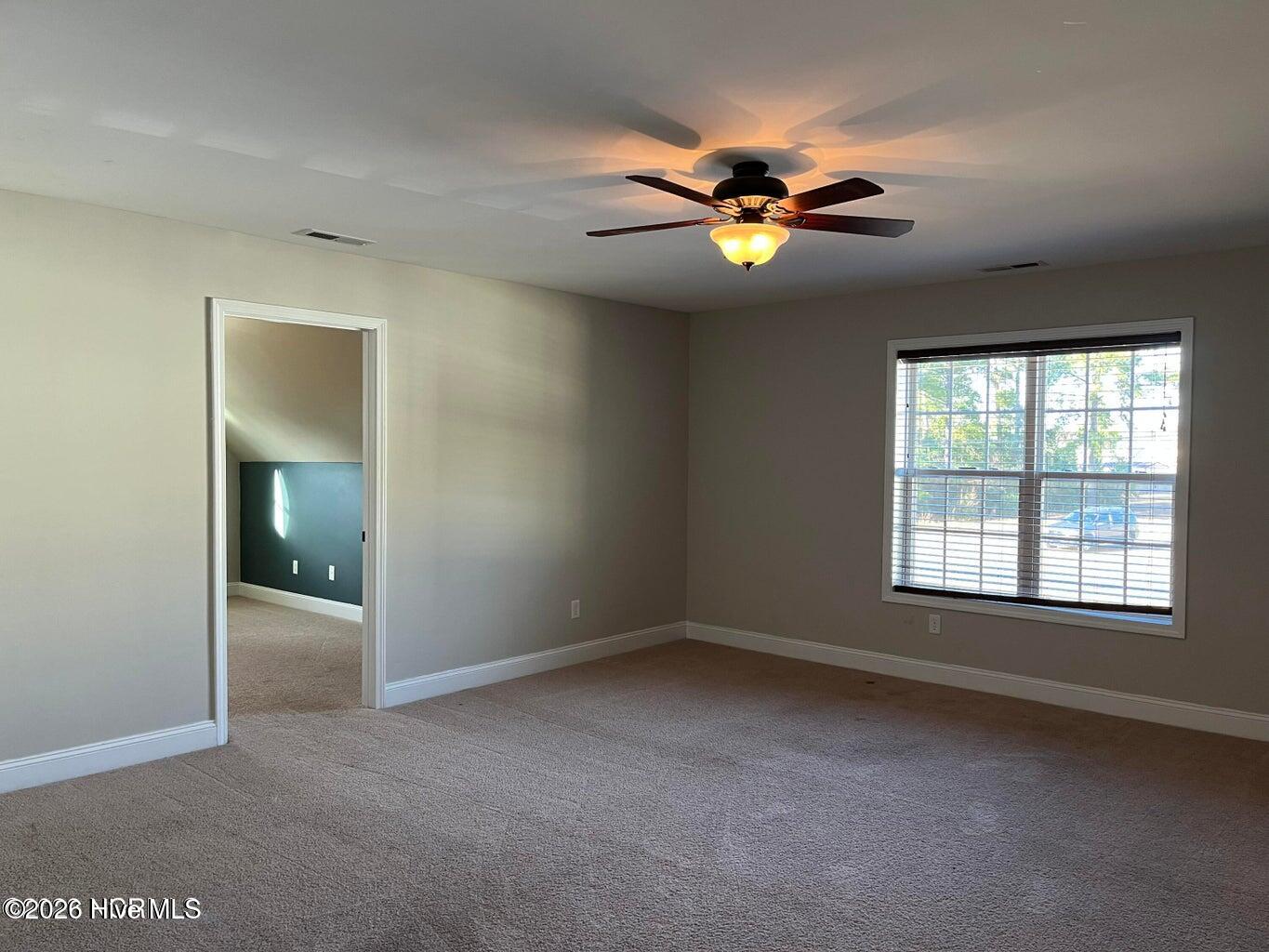 100547829 | Photo 22