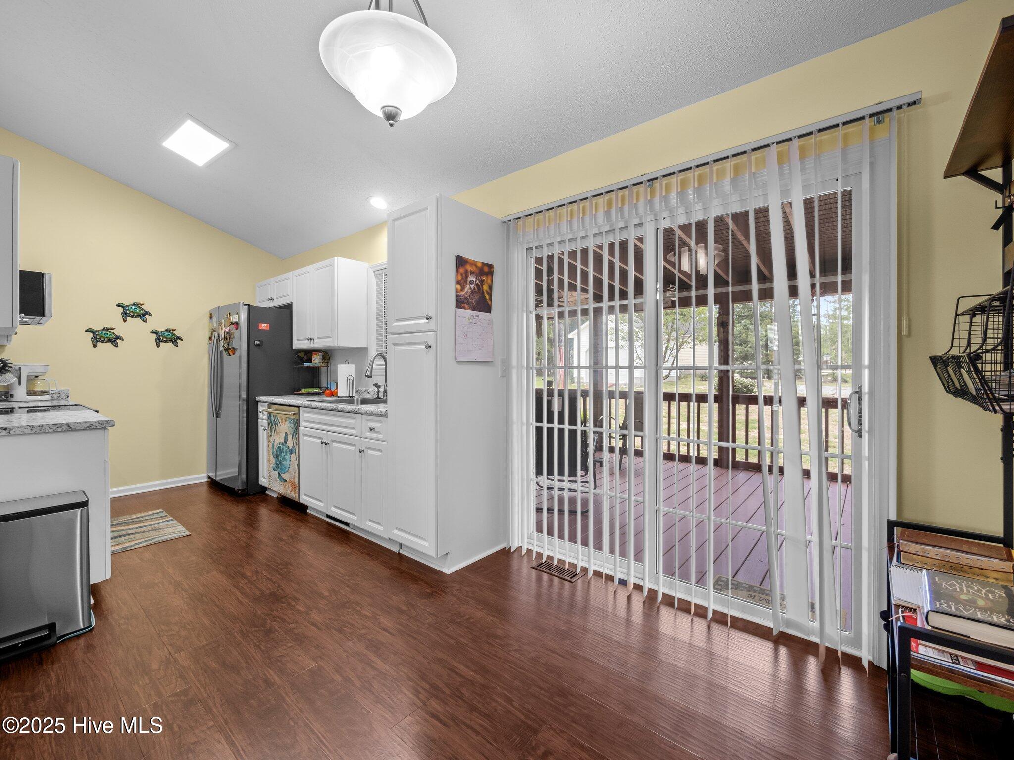 100516980 | Photo 46