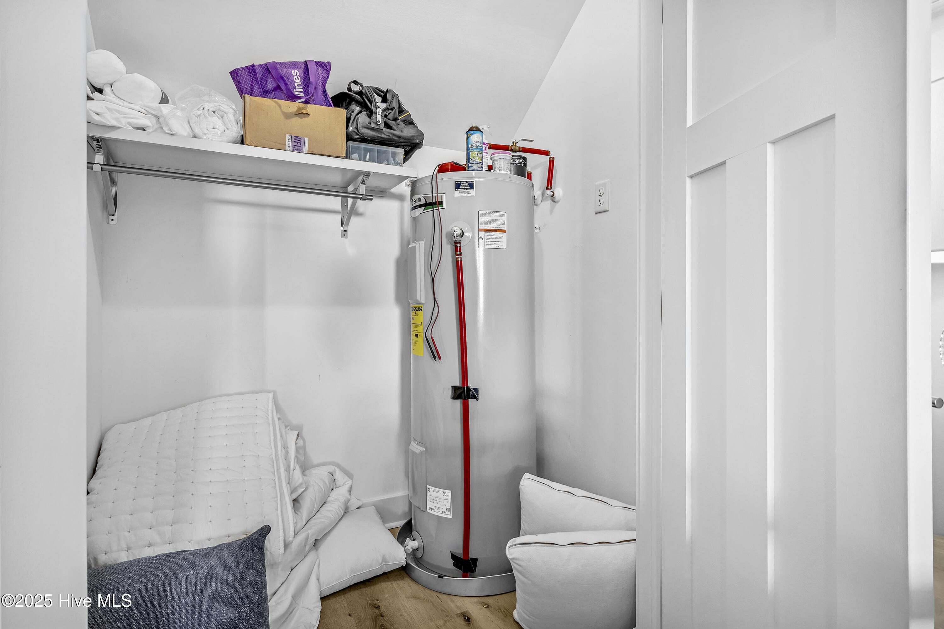 100540464 | Photo 62