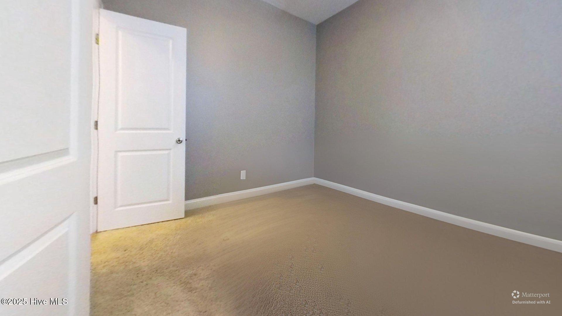 100546828 | Photo 14