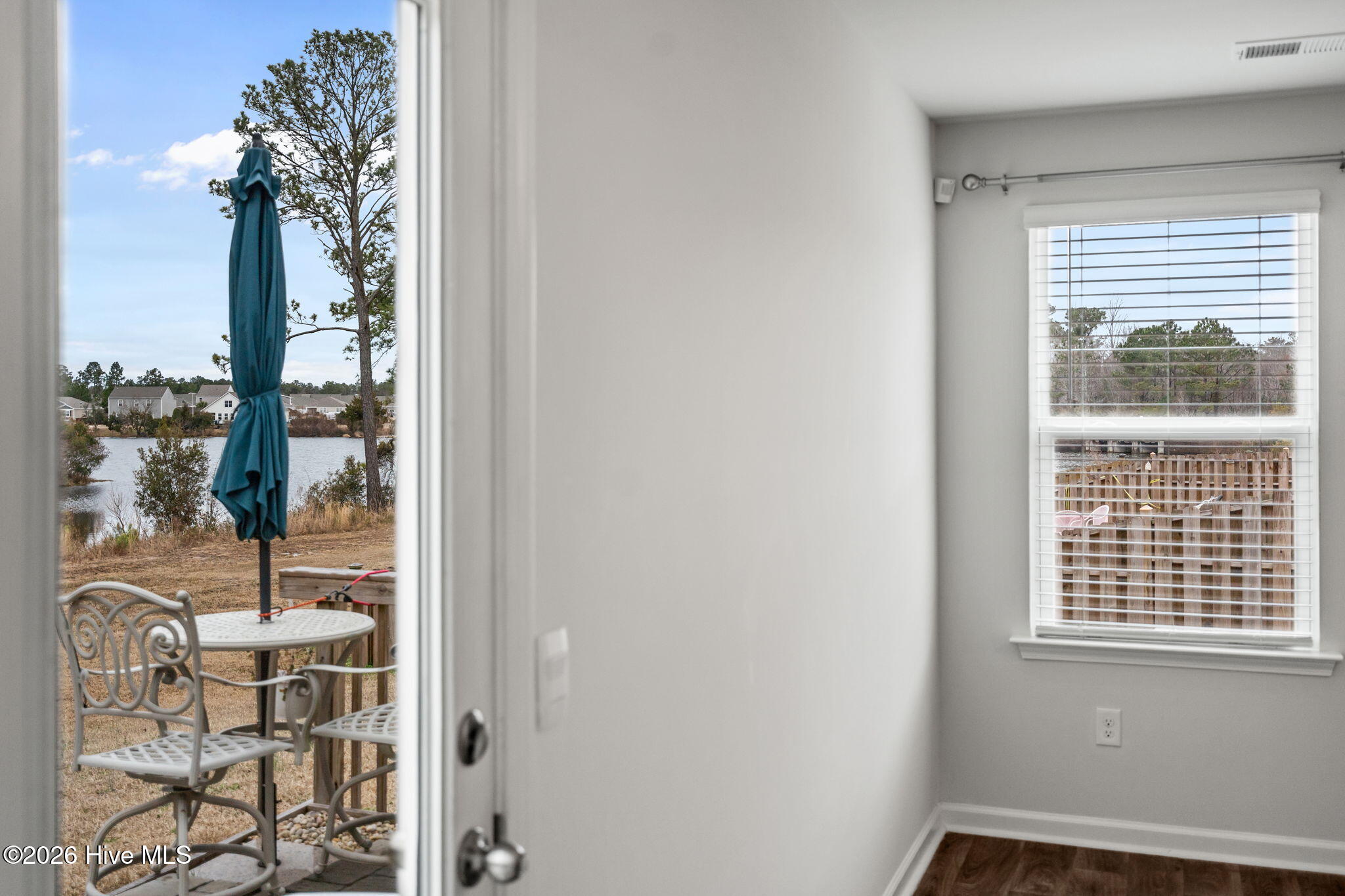 100555354 | Photo 13