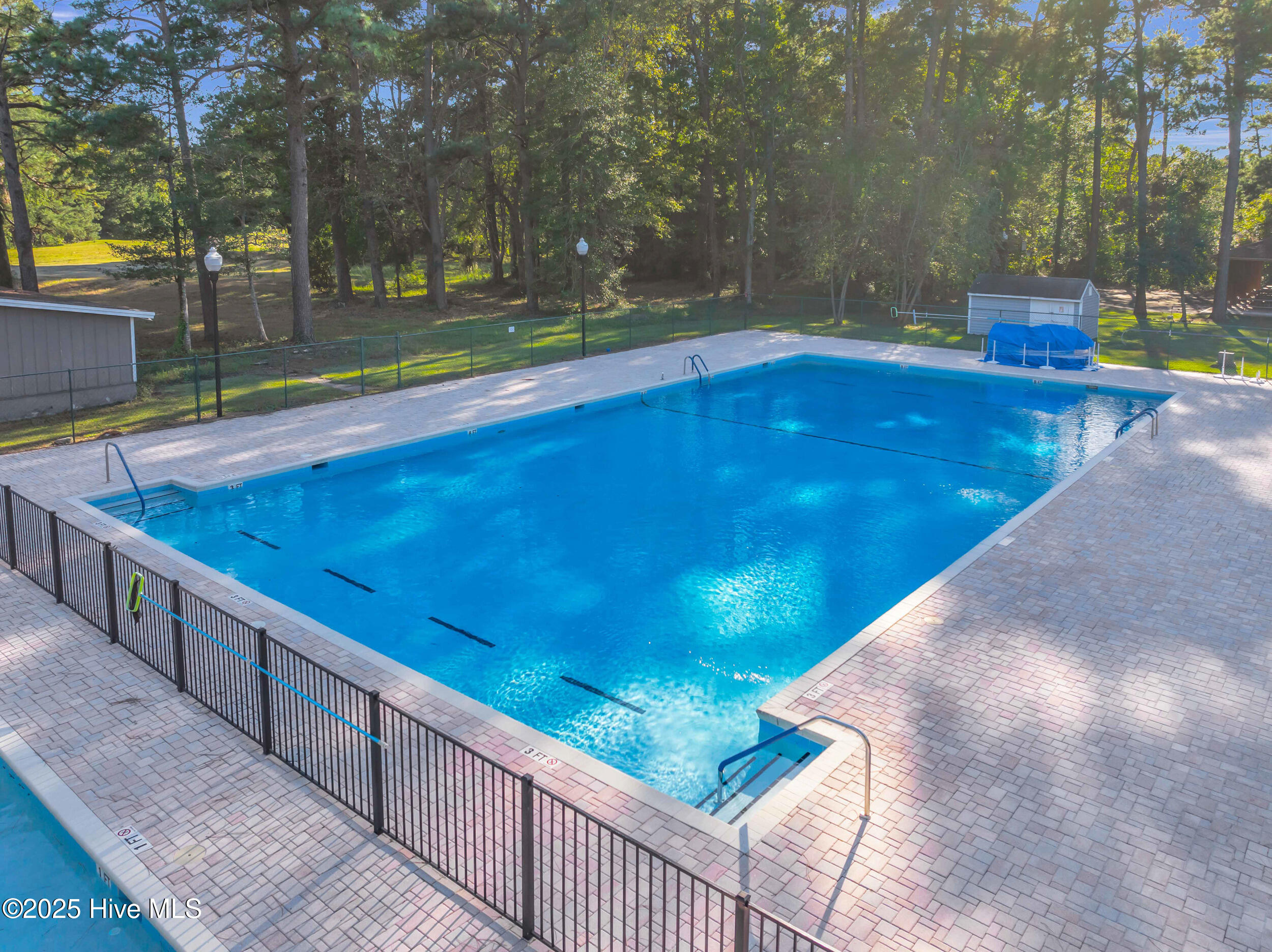 100538752 | Photo 48