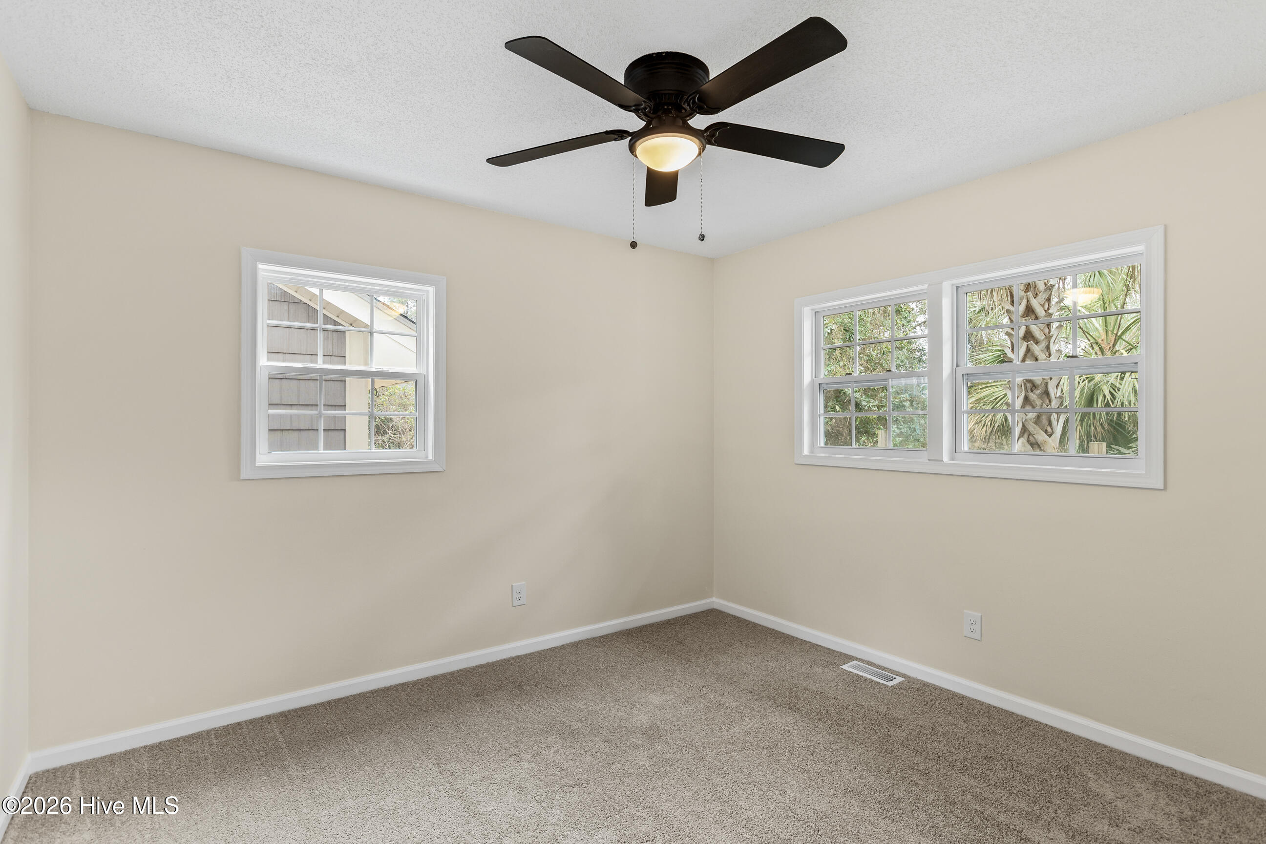 100558512 | Photo 21