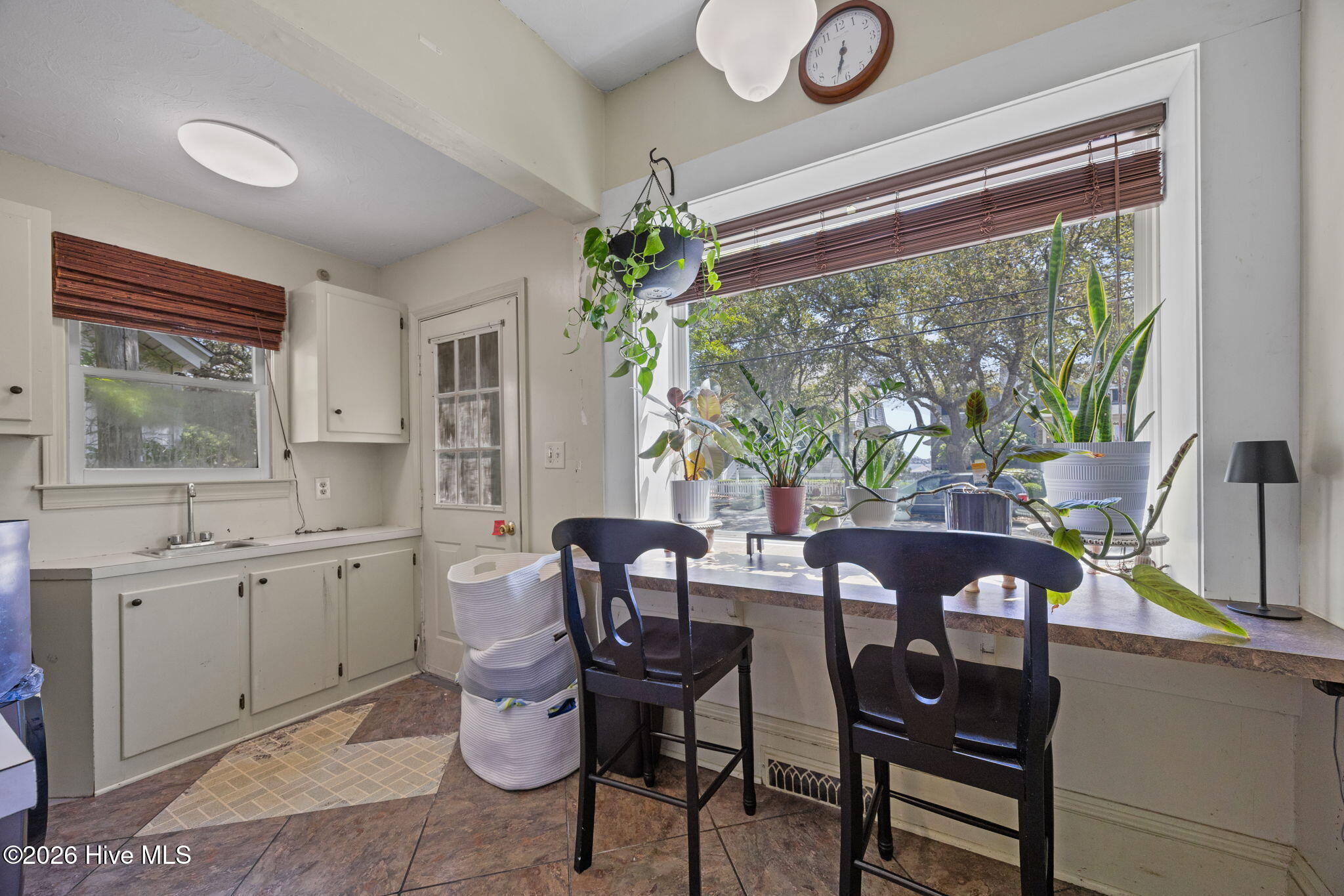 2812 Evans Street, Morehead City, NC, 28557