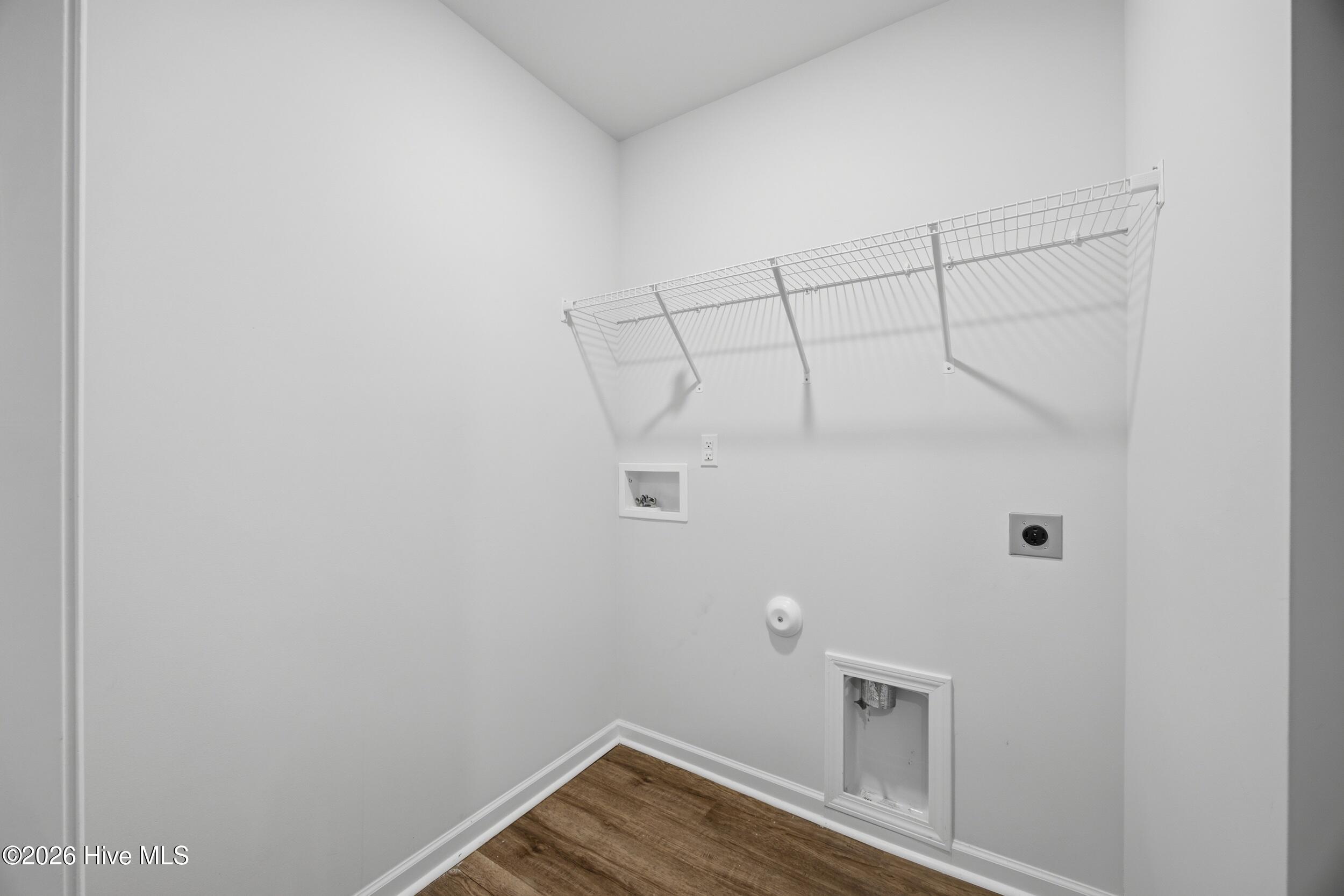 100566602 | Photo 17