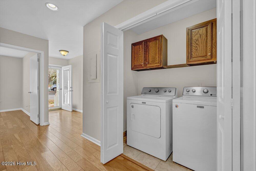 100558387 | Photo 29