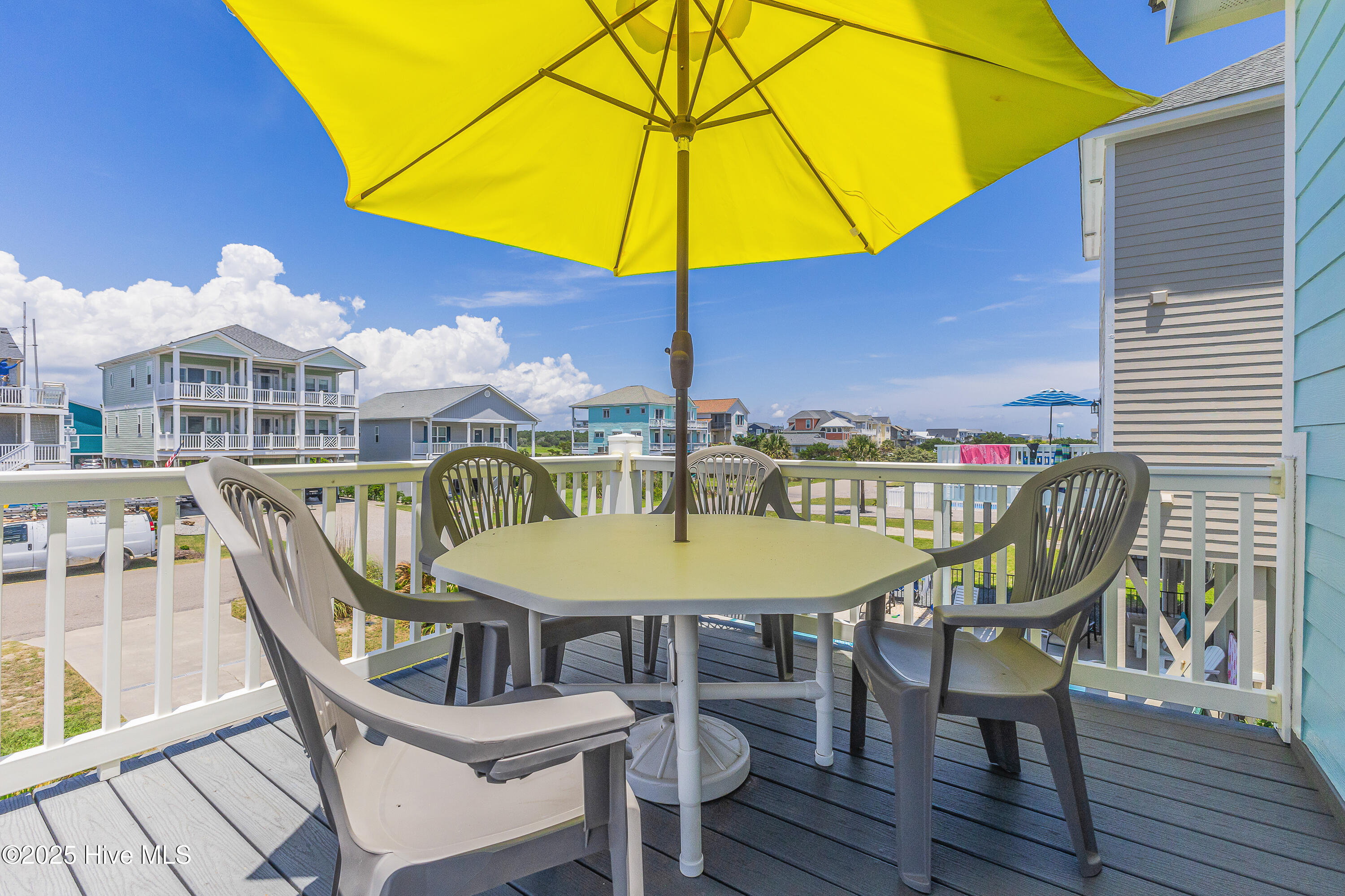 100515525 | Photo 19