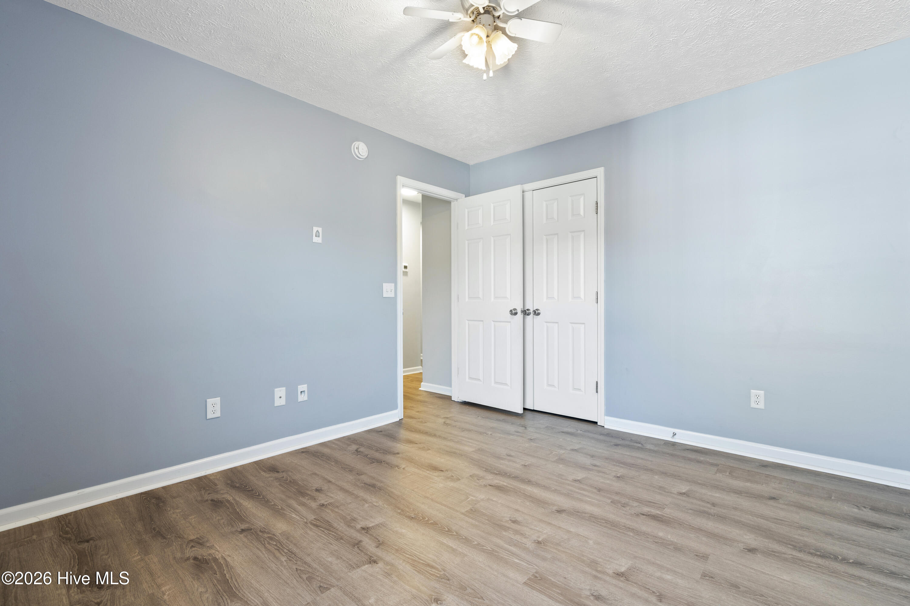 100554105 | Photo 21