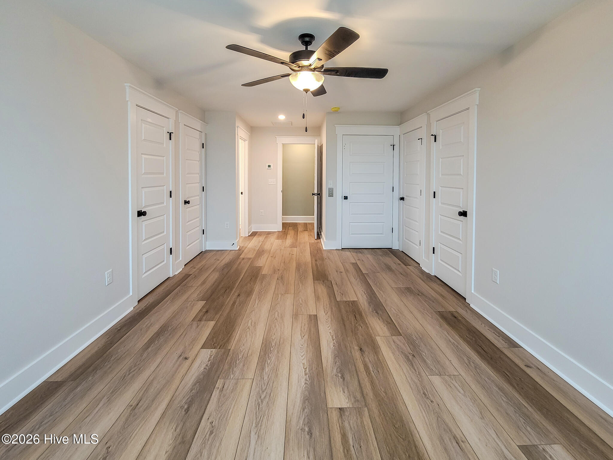 100553641 | Photo 16