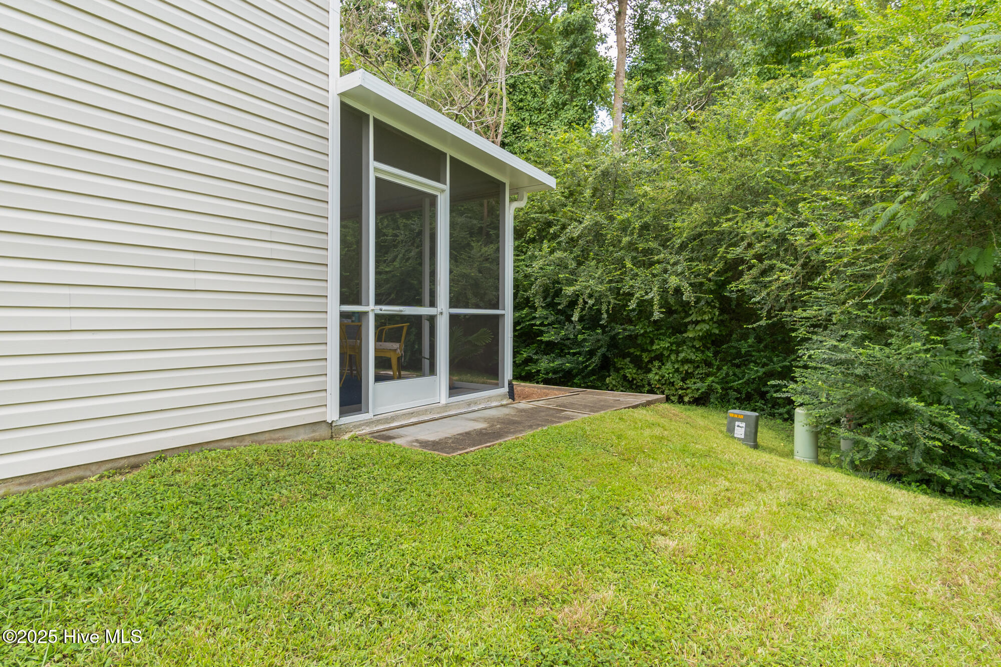 100546493 | Photo 24