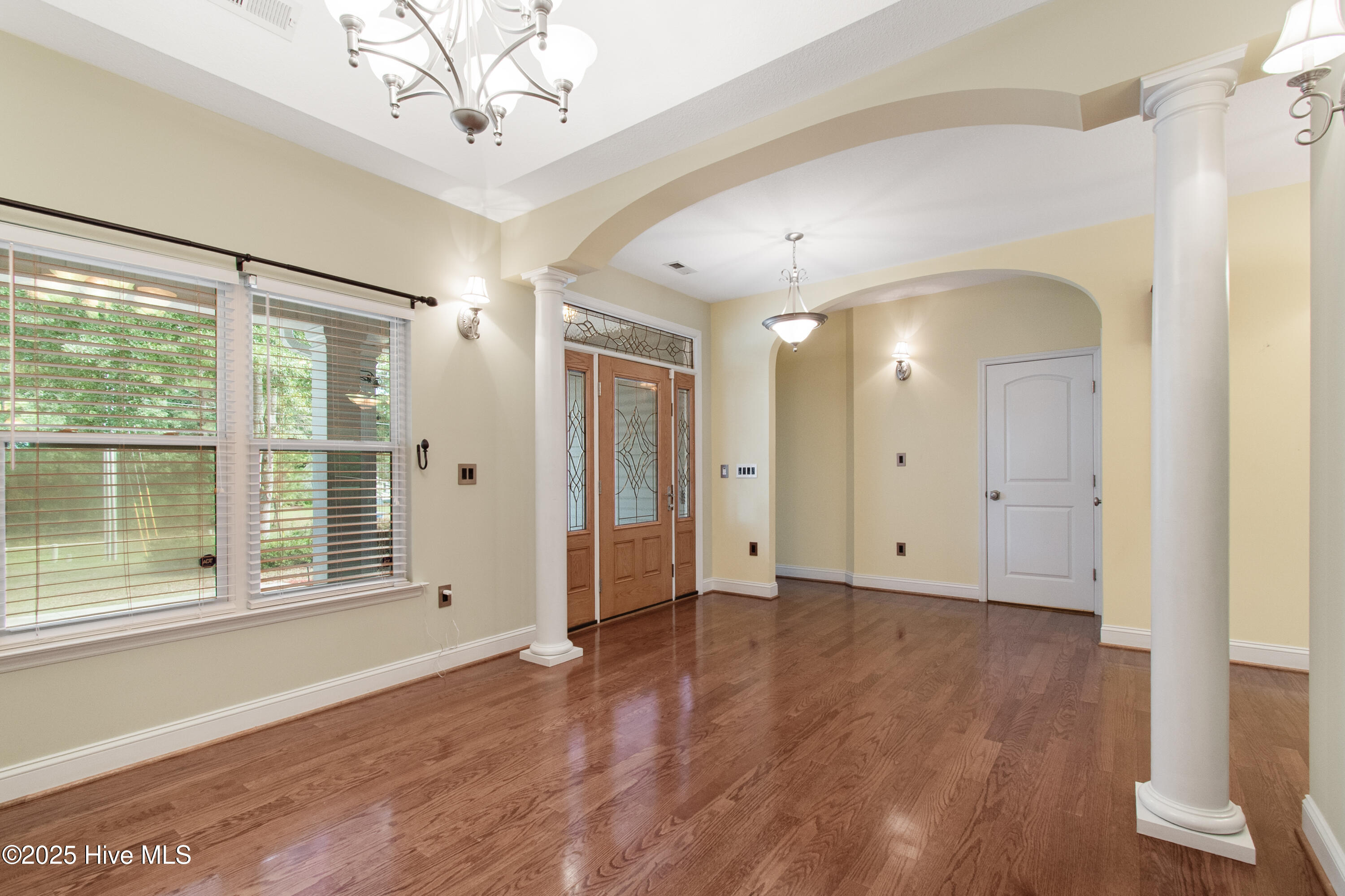 100532491 | Photo 10