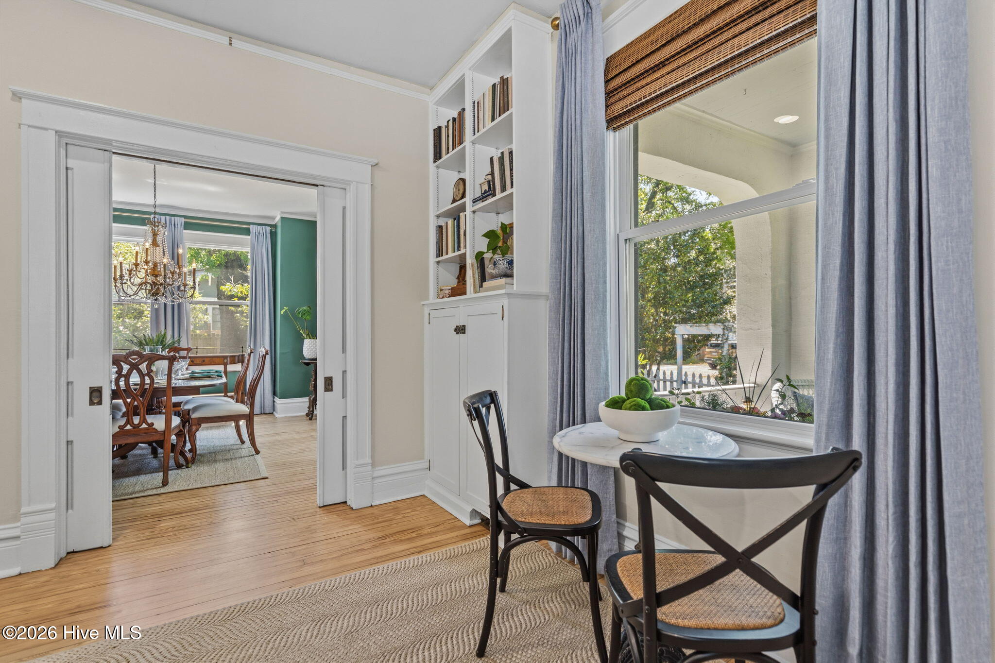 100566277 | Photo 15