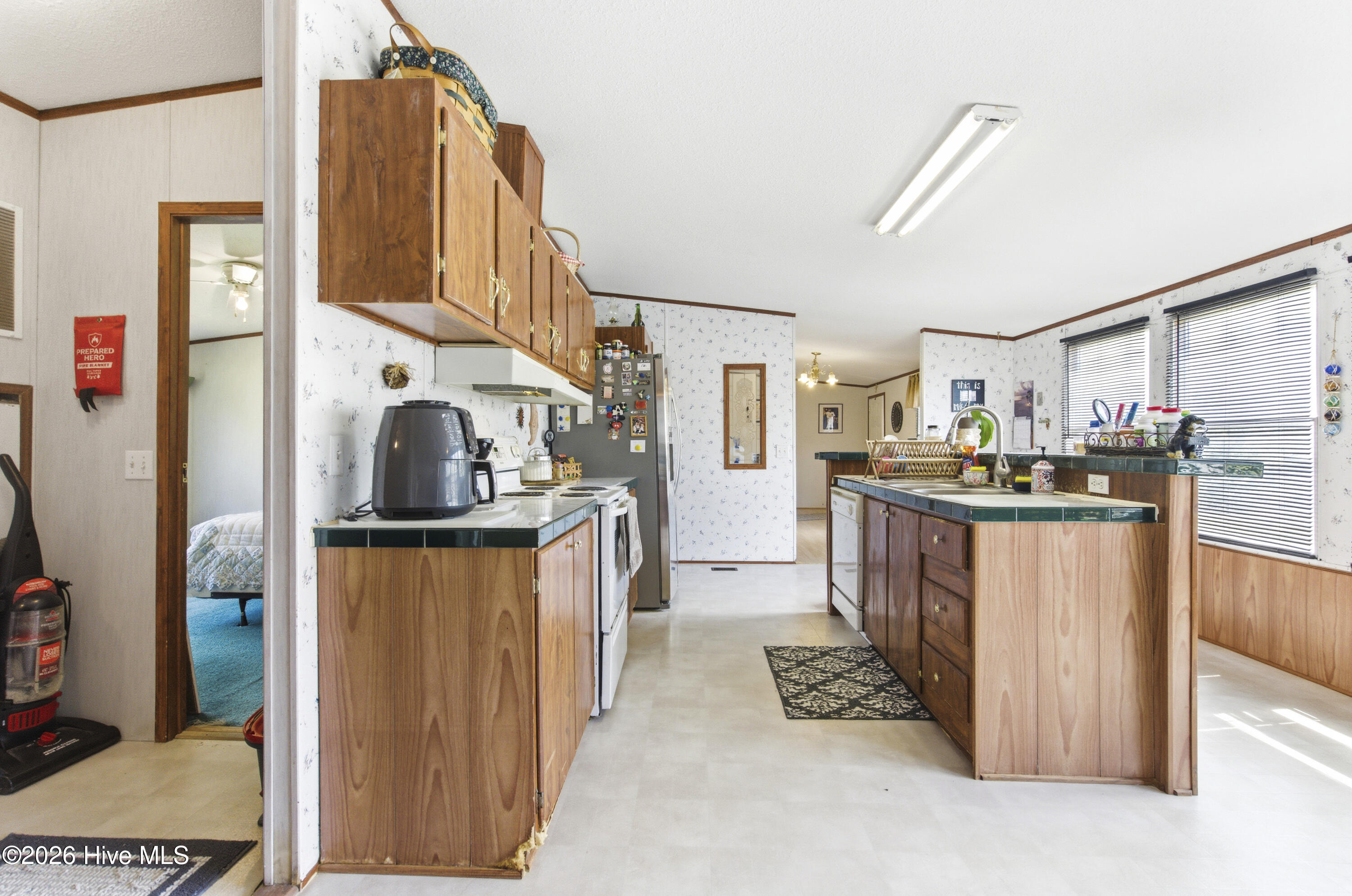 100565497 | Photo 36