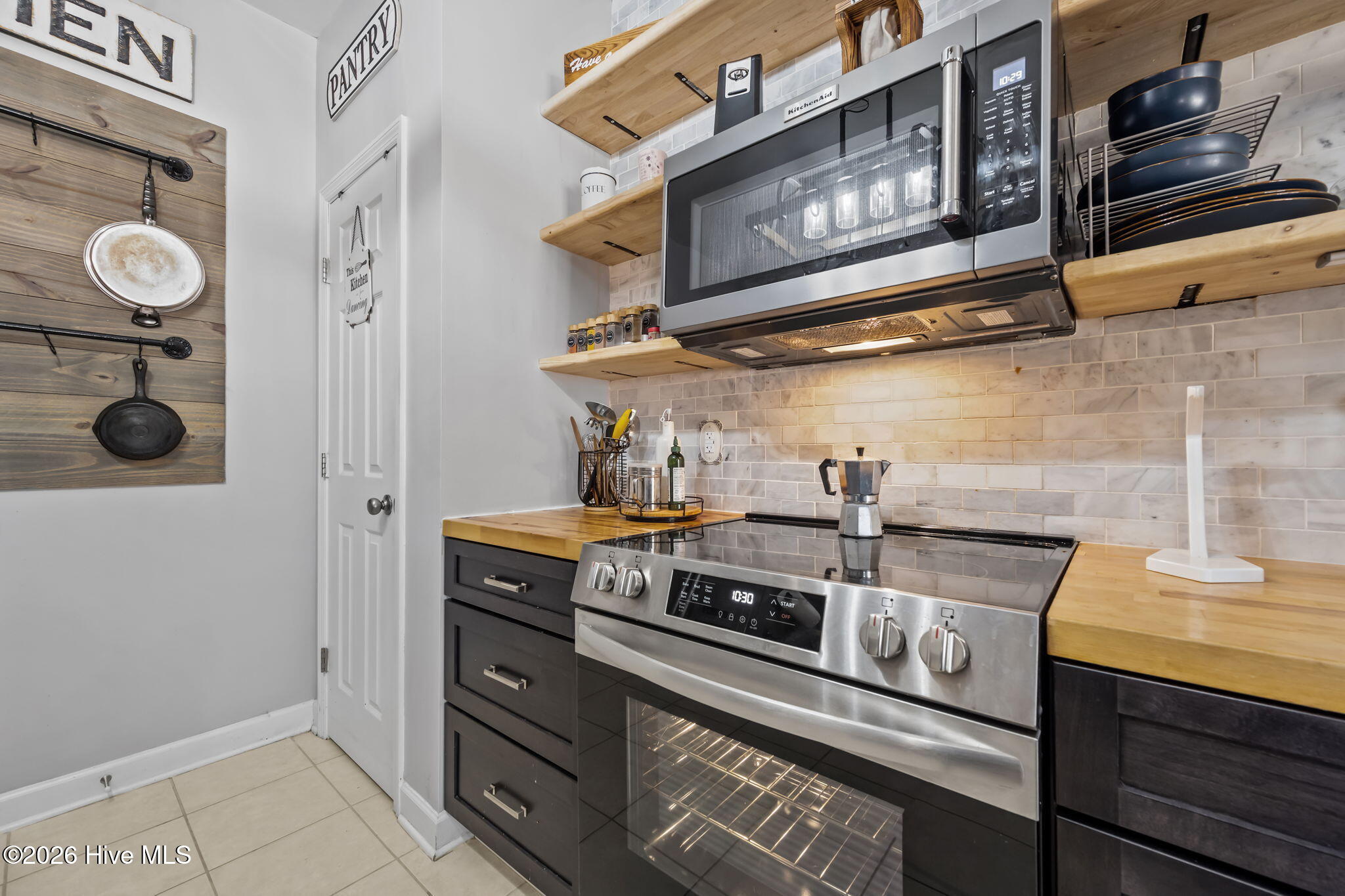 100547536 | Photo 28