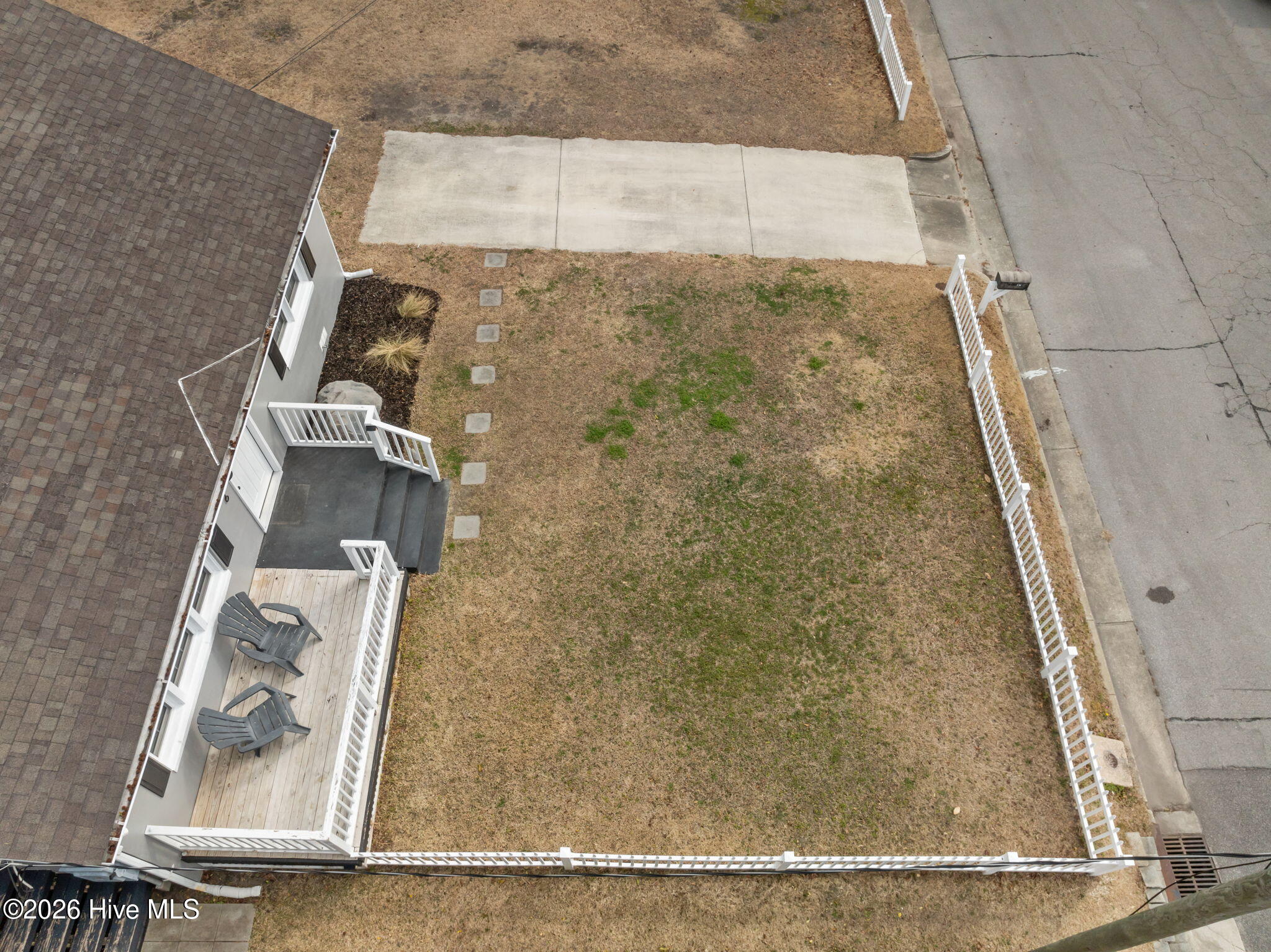 100555981 | Photo 53