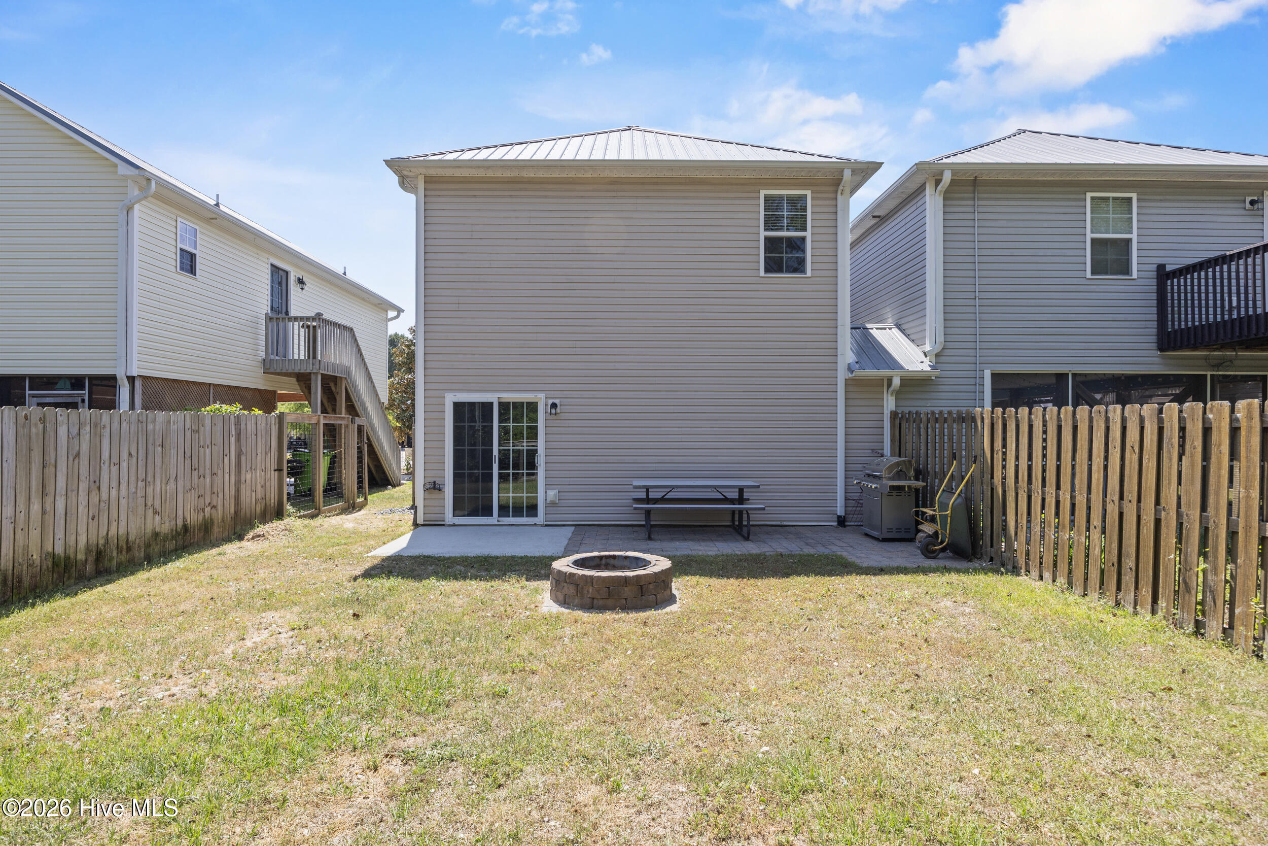 100569653 | Photo 29