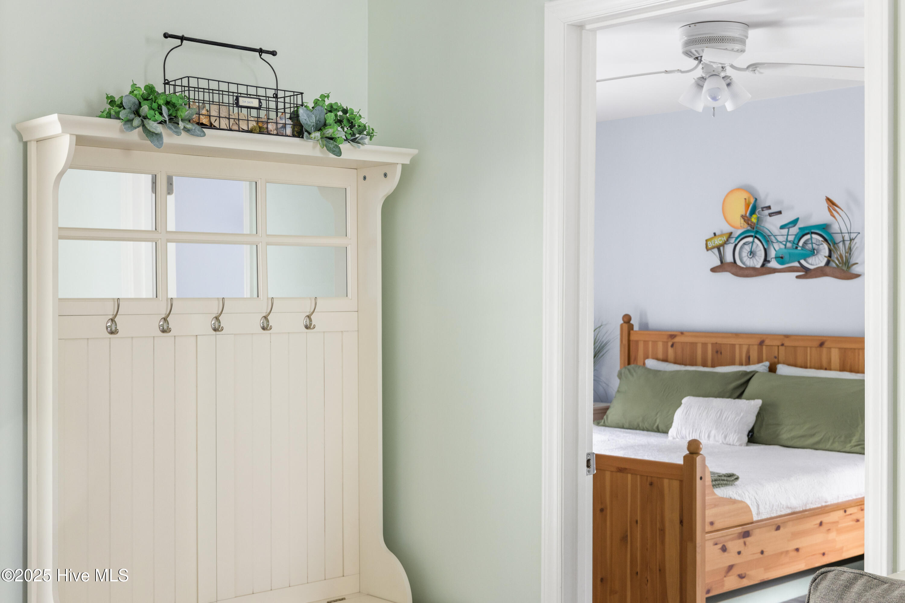 100553863 | Photo 18