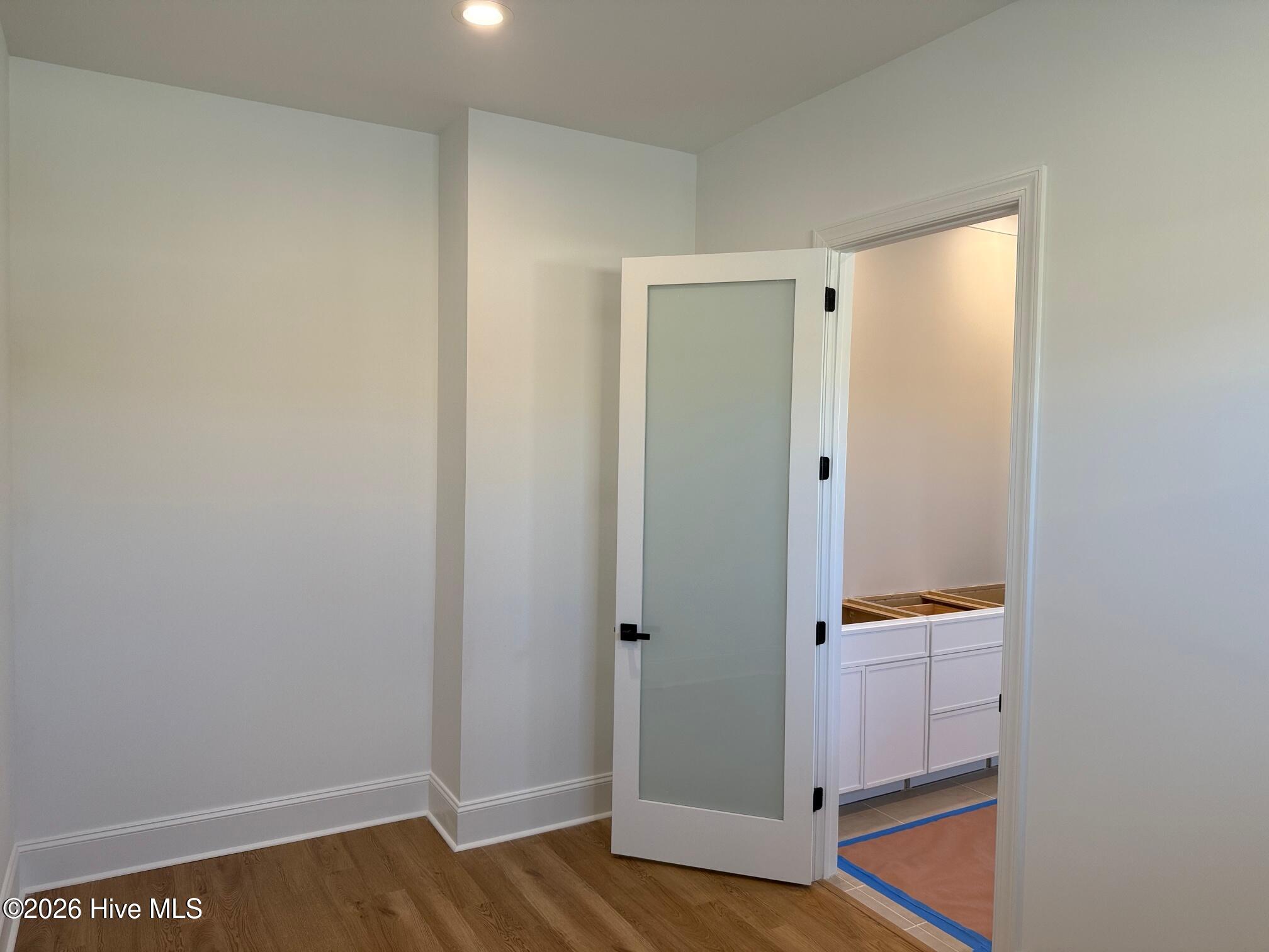 100537475 | Photo 24