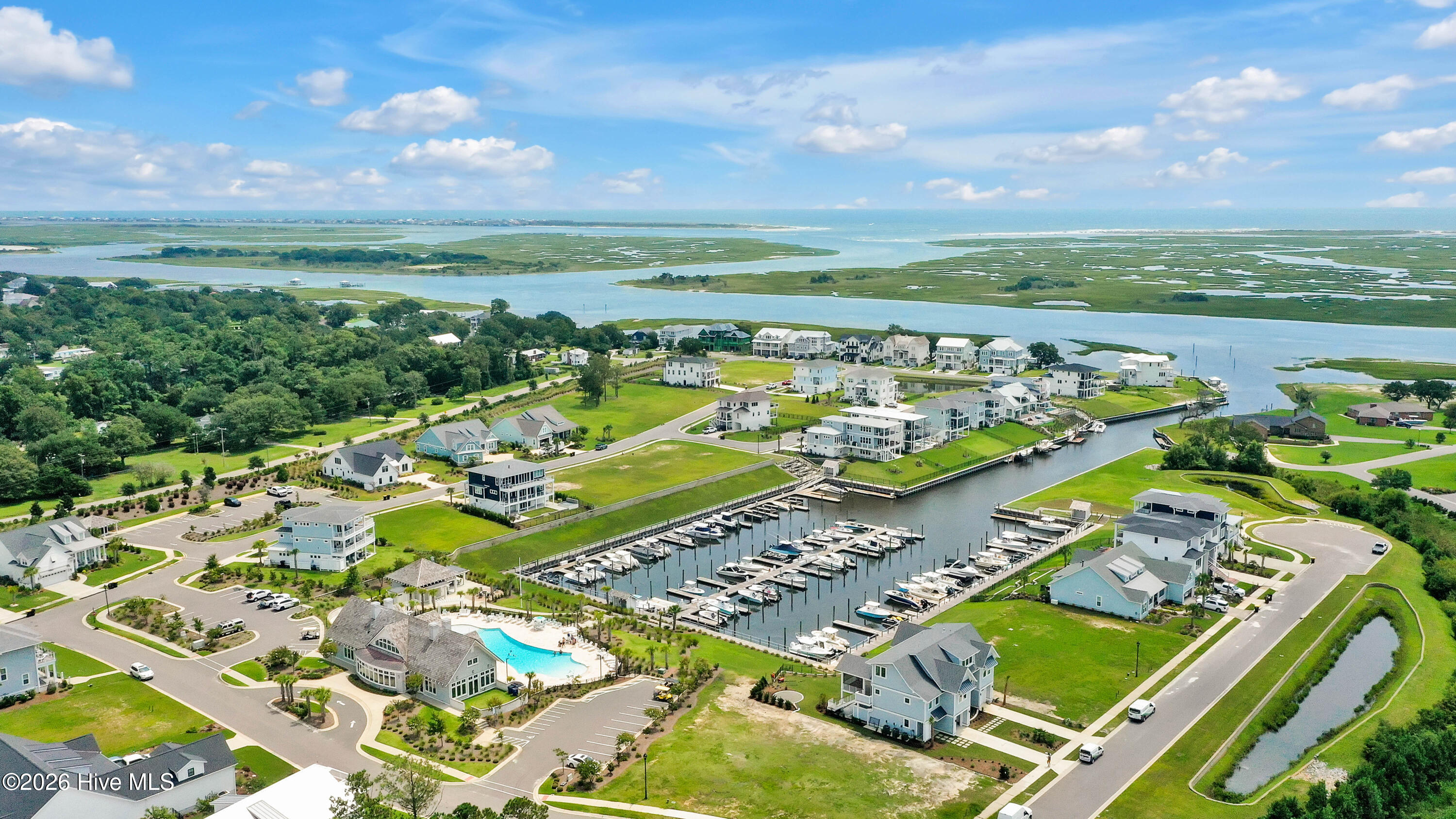 100560278 | Photo 47