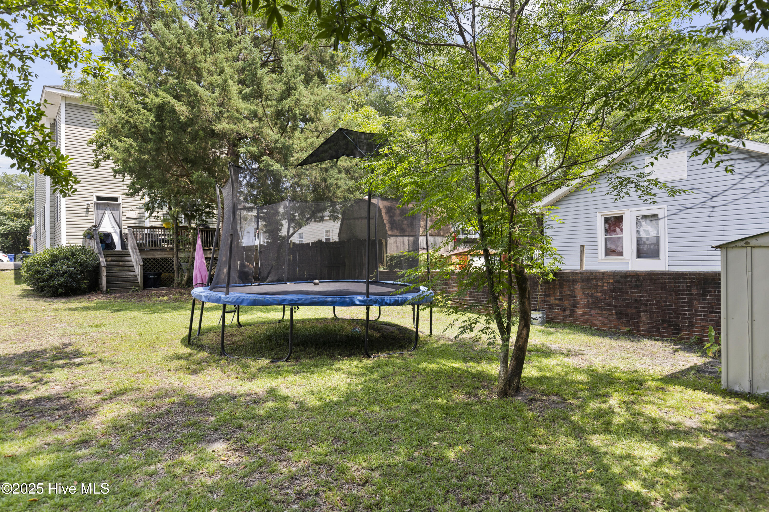 100516838 | Photo 40